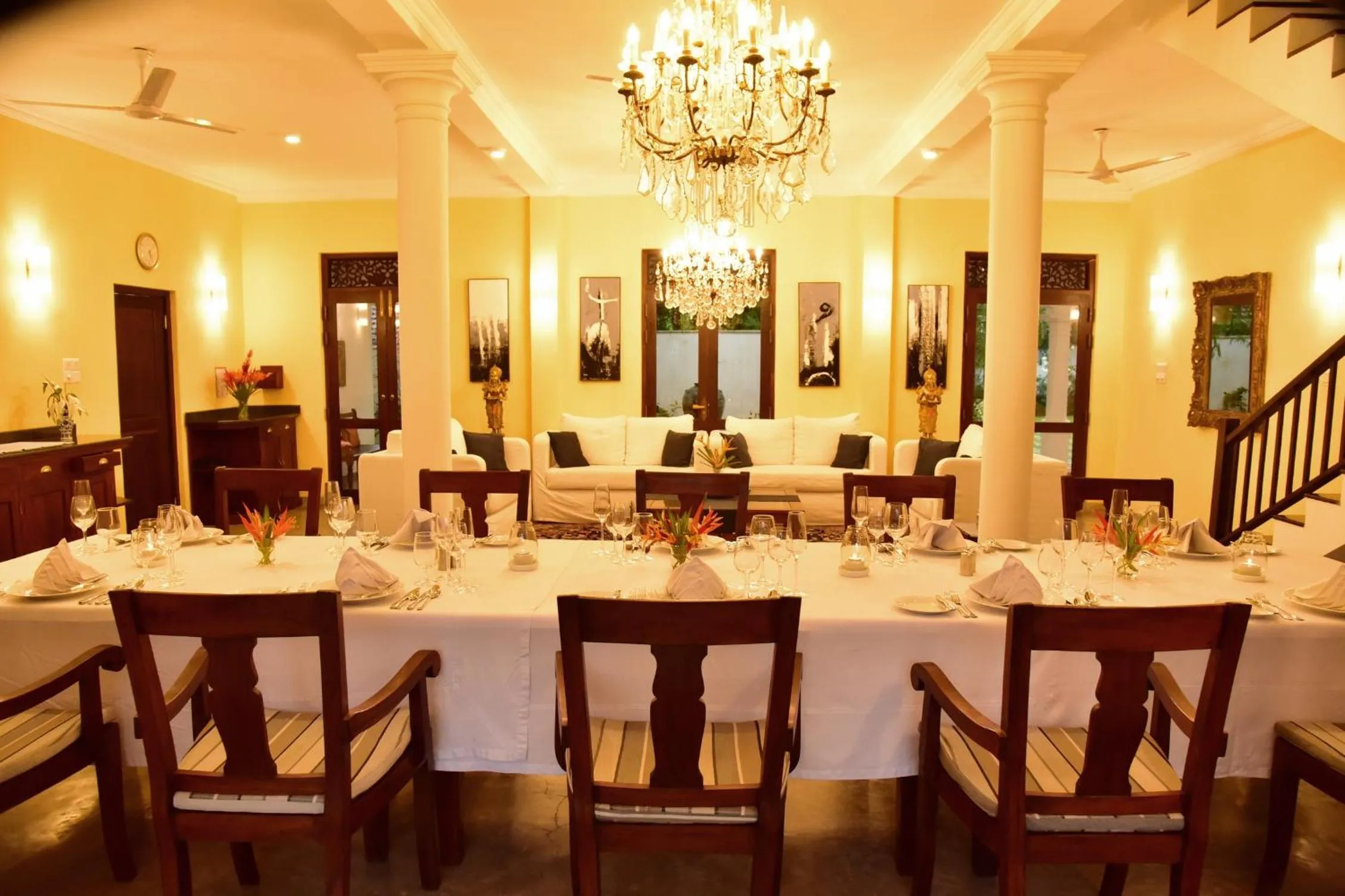 Restaurant/places to eat in Boutique Villa Shanthi