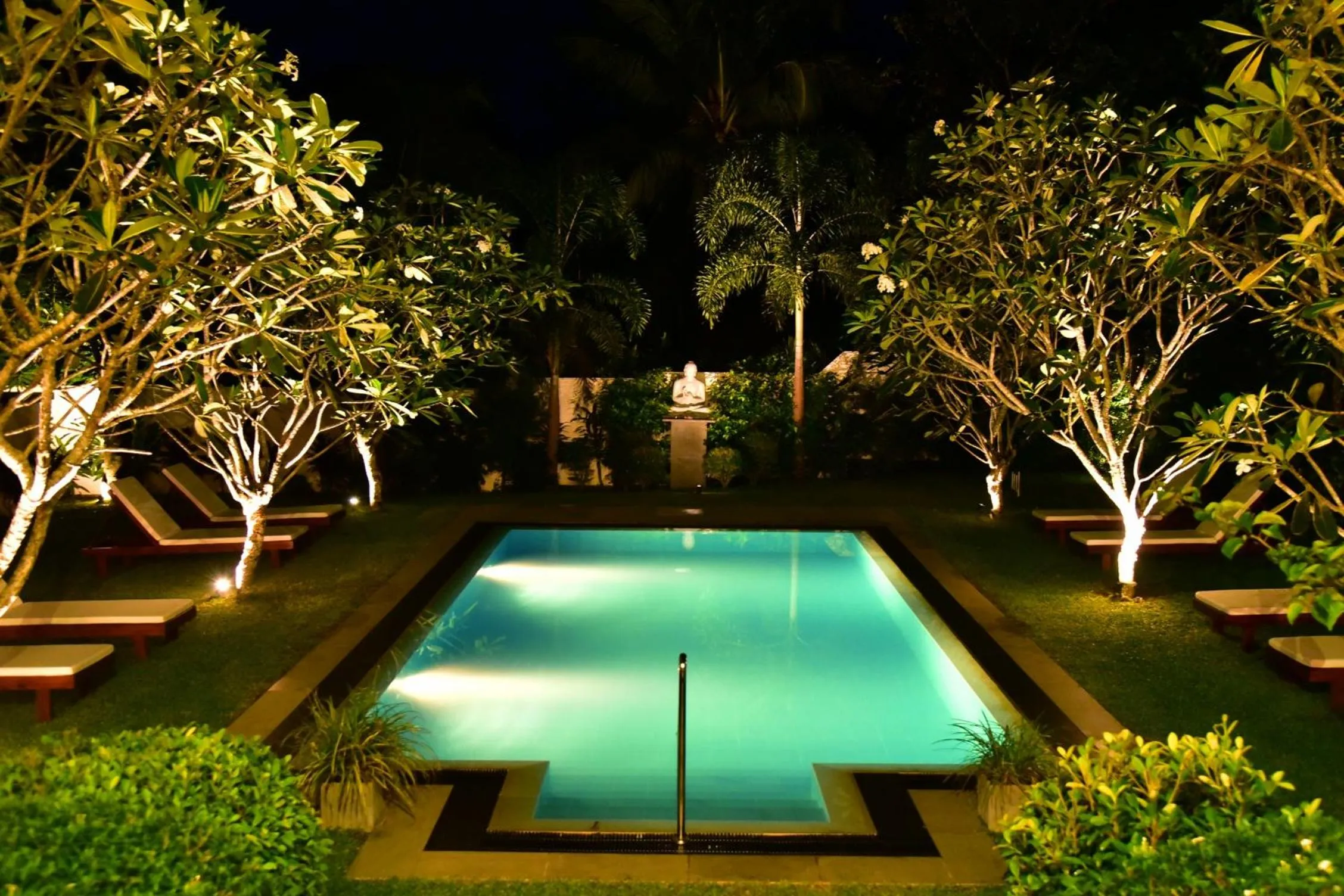 Pool view in Boutique Villa Shanthi