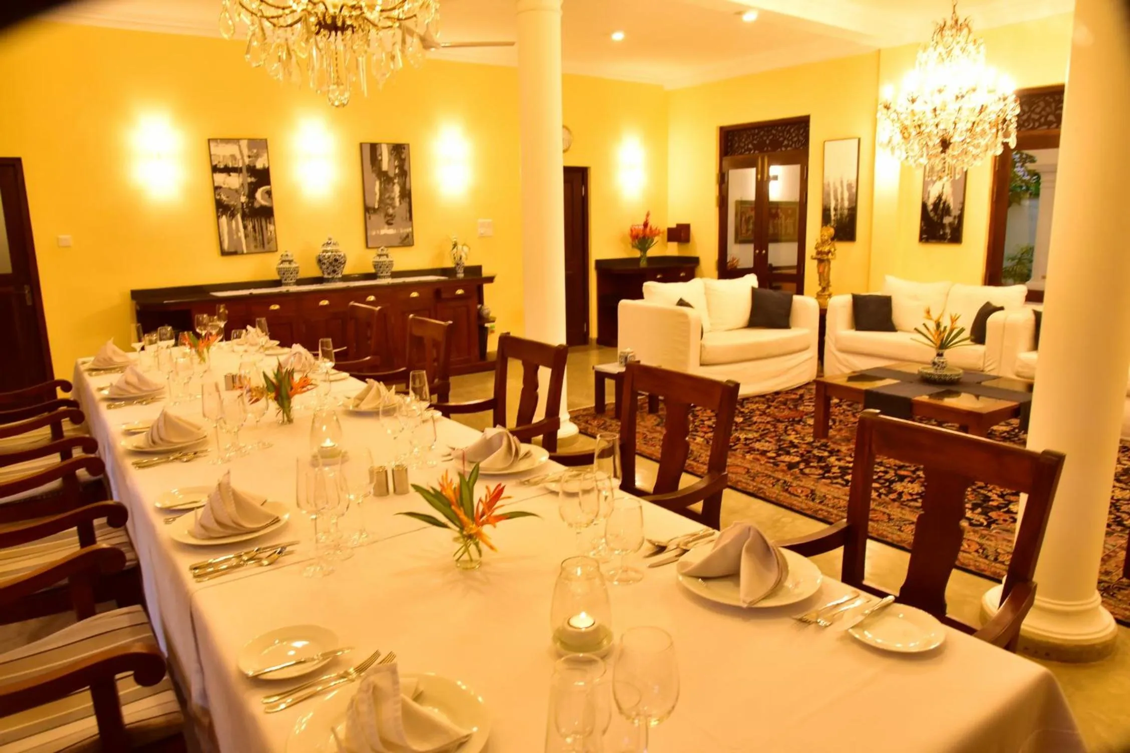 Restaurant/places to eat in Boutique Villa Shanthi