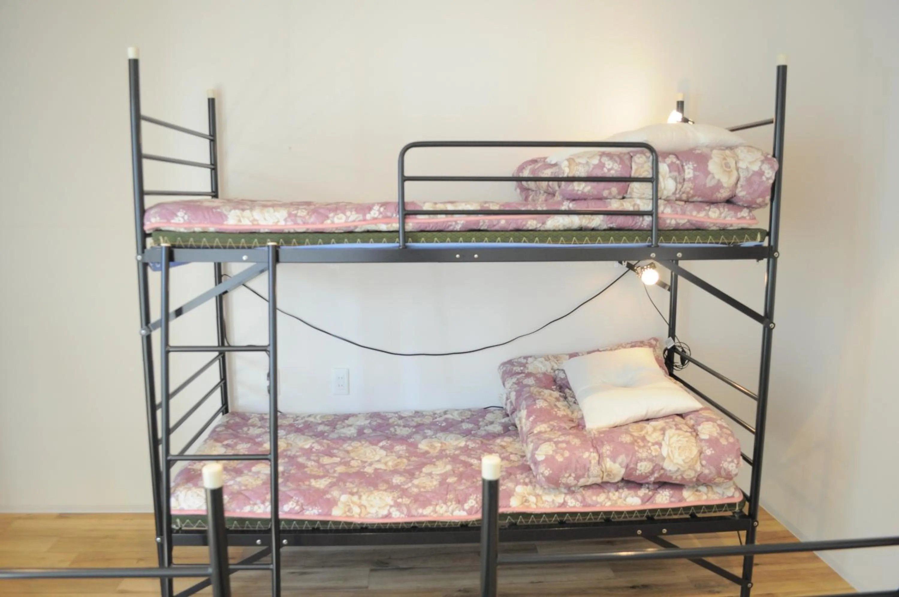 Bunk Bed in 04village Namba
