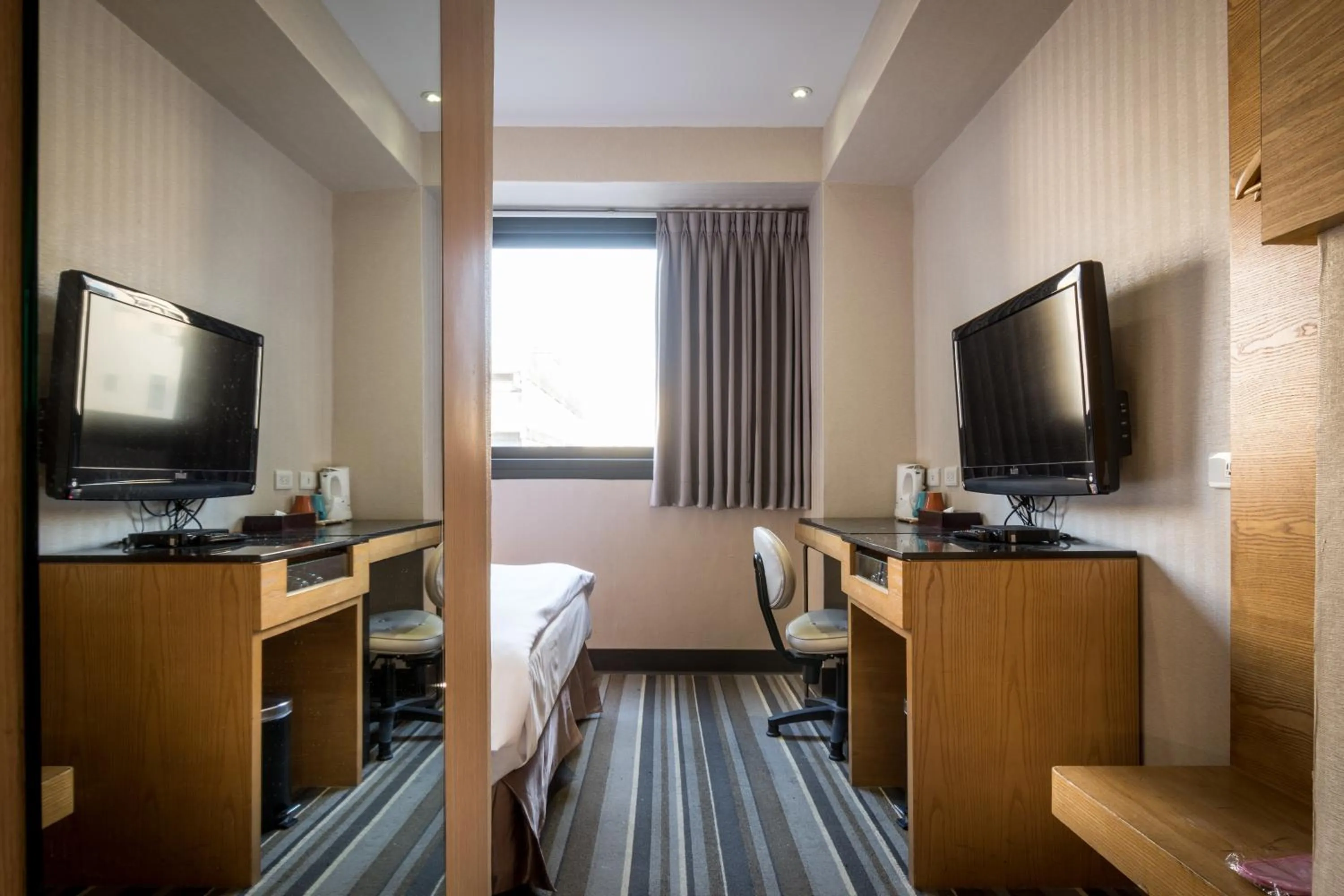 Photo of the whole room in Country Garden Hotel