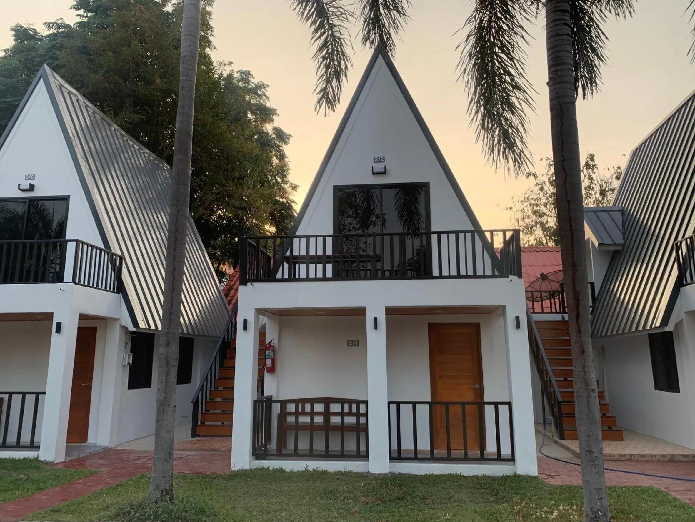 RainBow House Resort