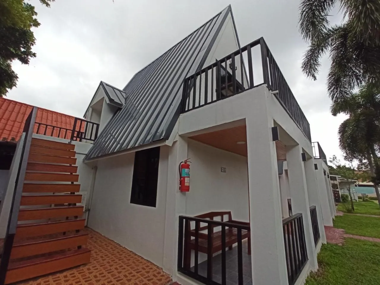 RainBow House Resort