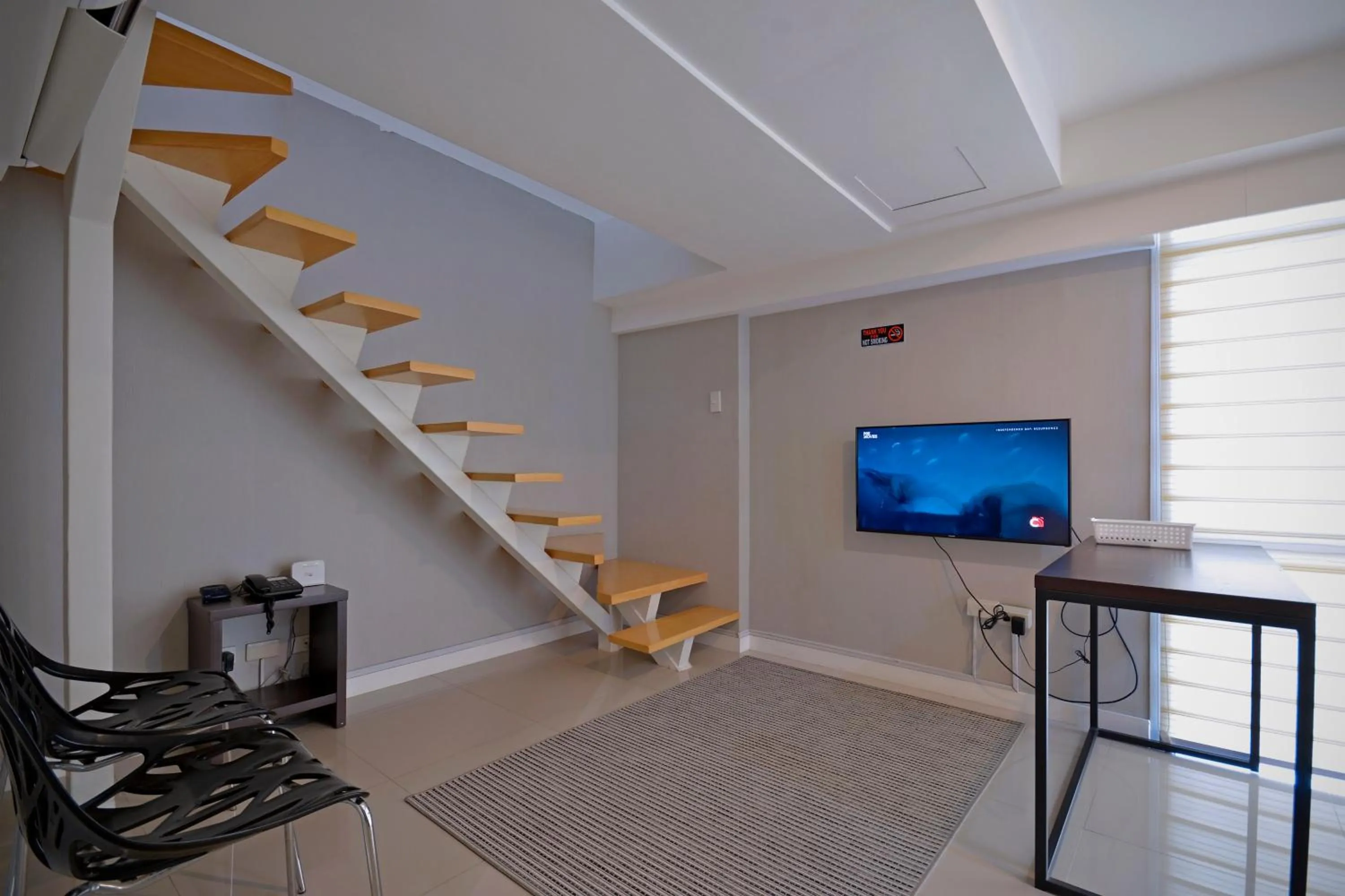 Victoria SOHO Suites