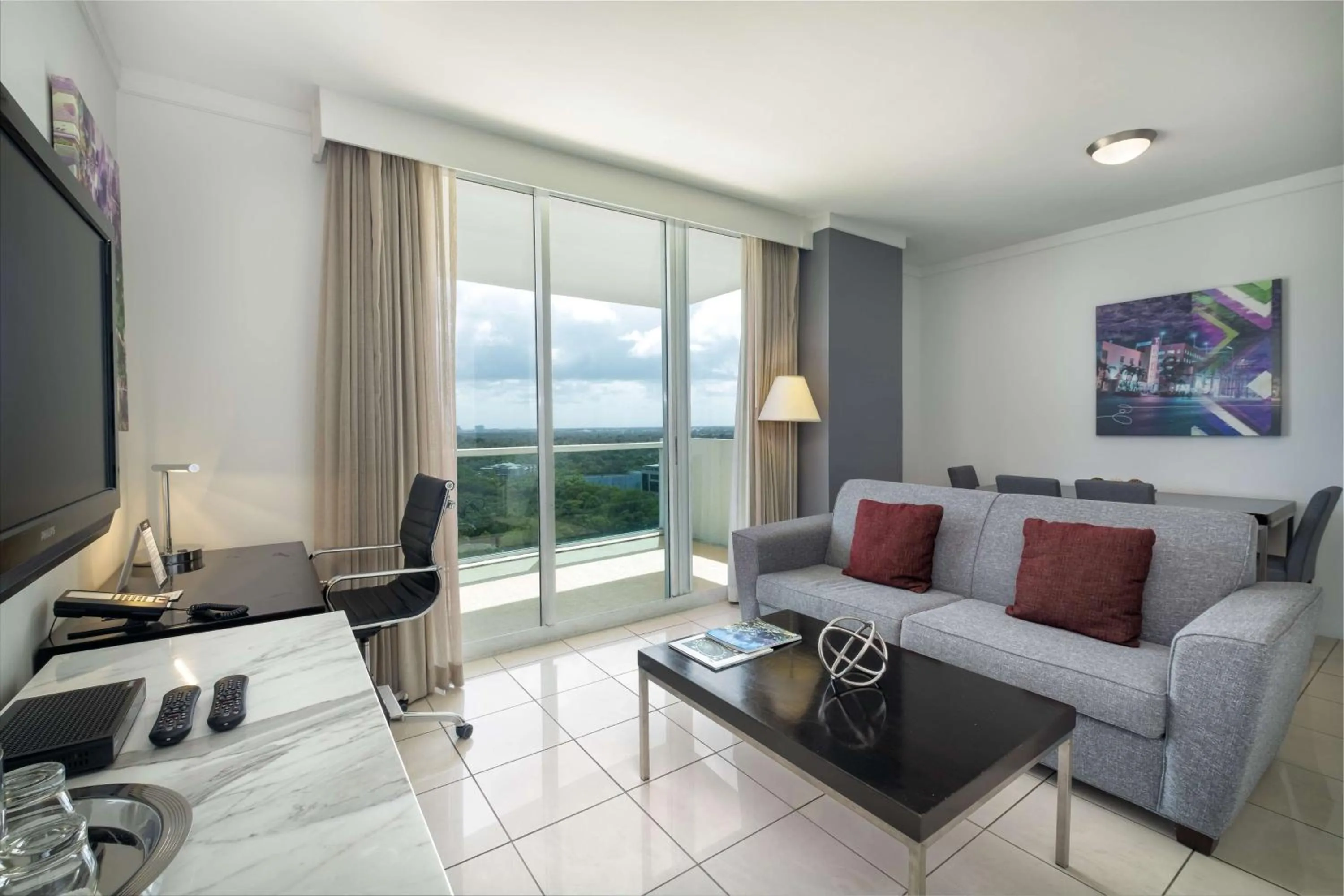 Photo of the whole room in Hotel Arya BW Premier Collection