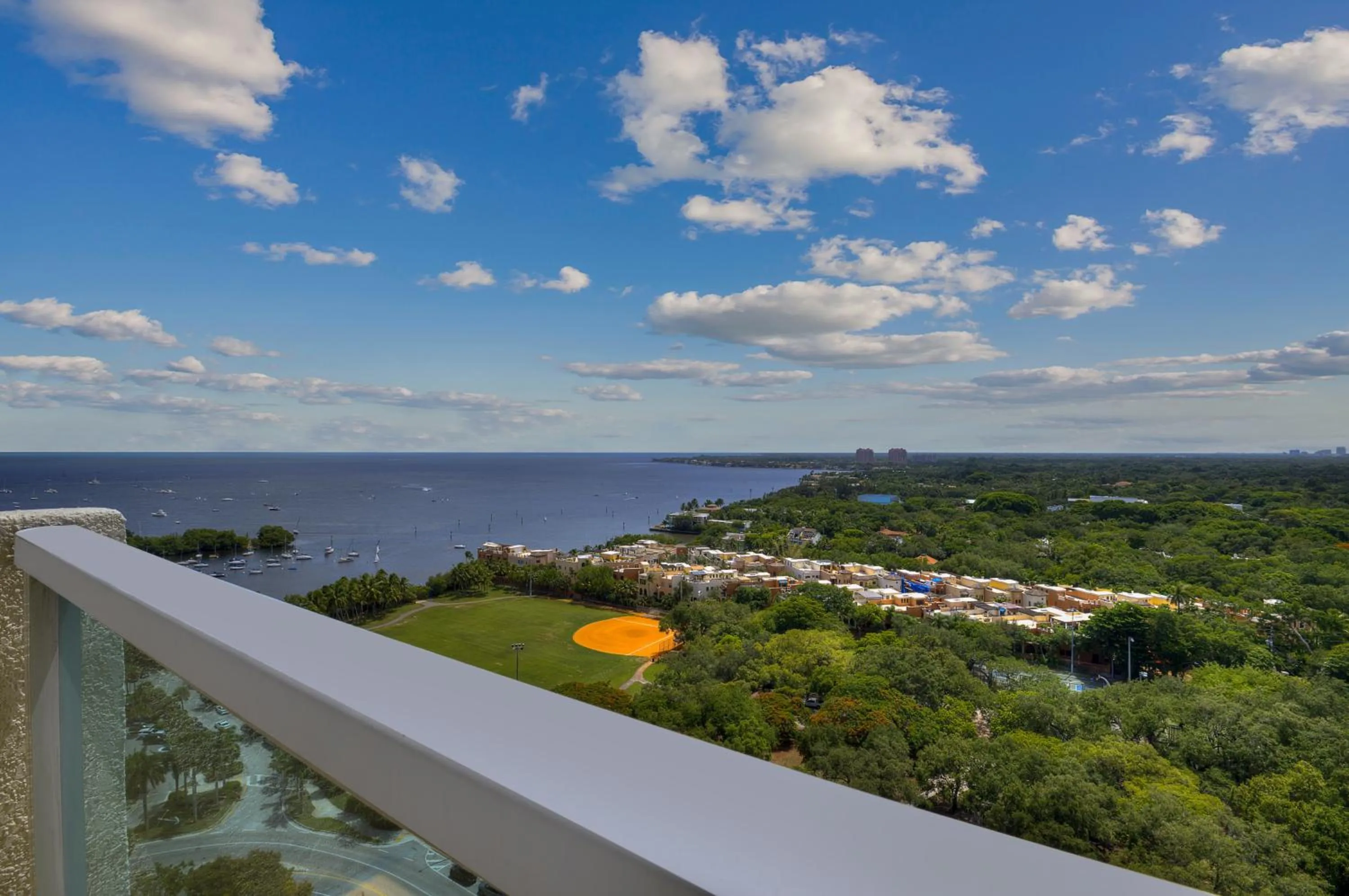 Day in Hotel Arya BW Premier Collection