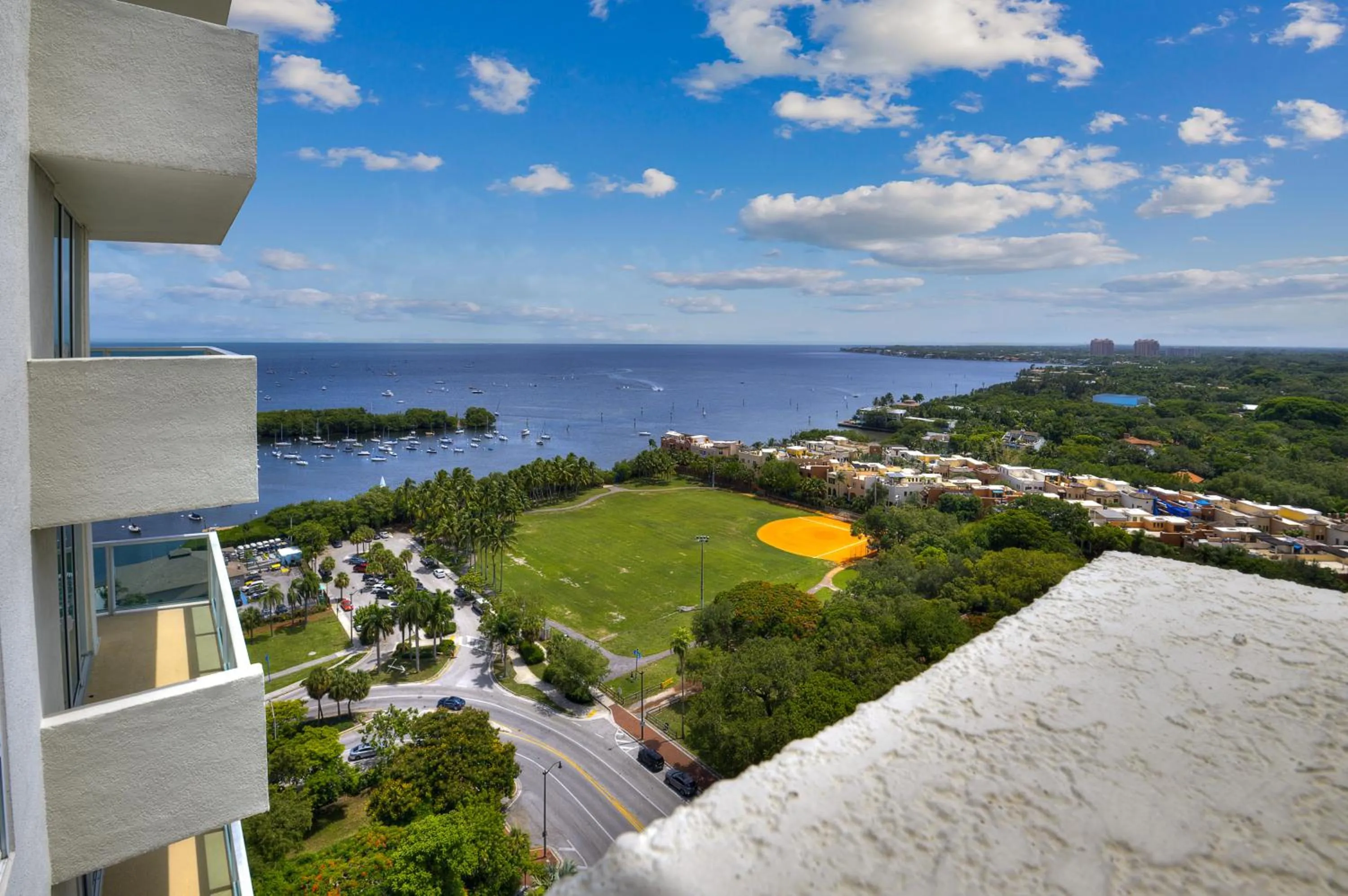 Property building in Hotel Arya BW Premier Collection