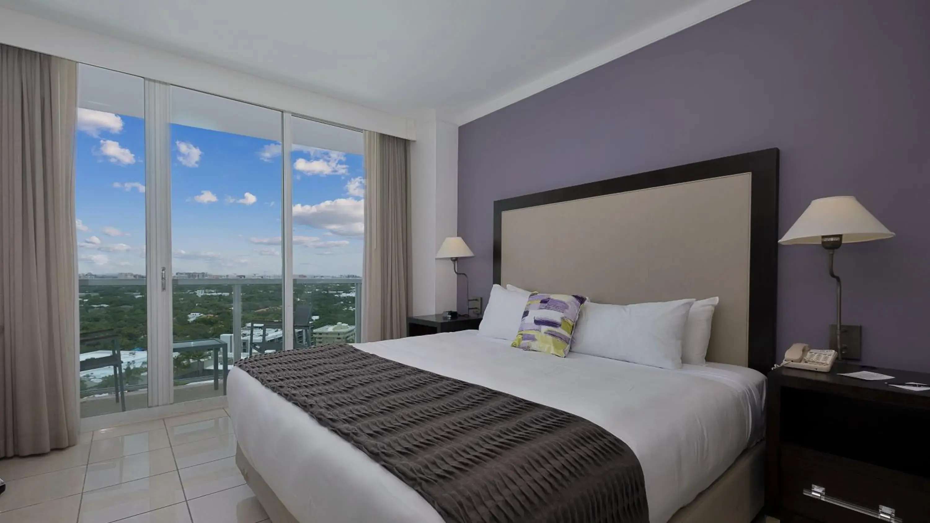 King Room with City View and Balcony in Hotel Arya BW Premier Collection King Room with City View and Balcony in Hotel Arya BW Premier Collection