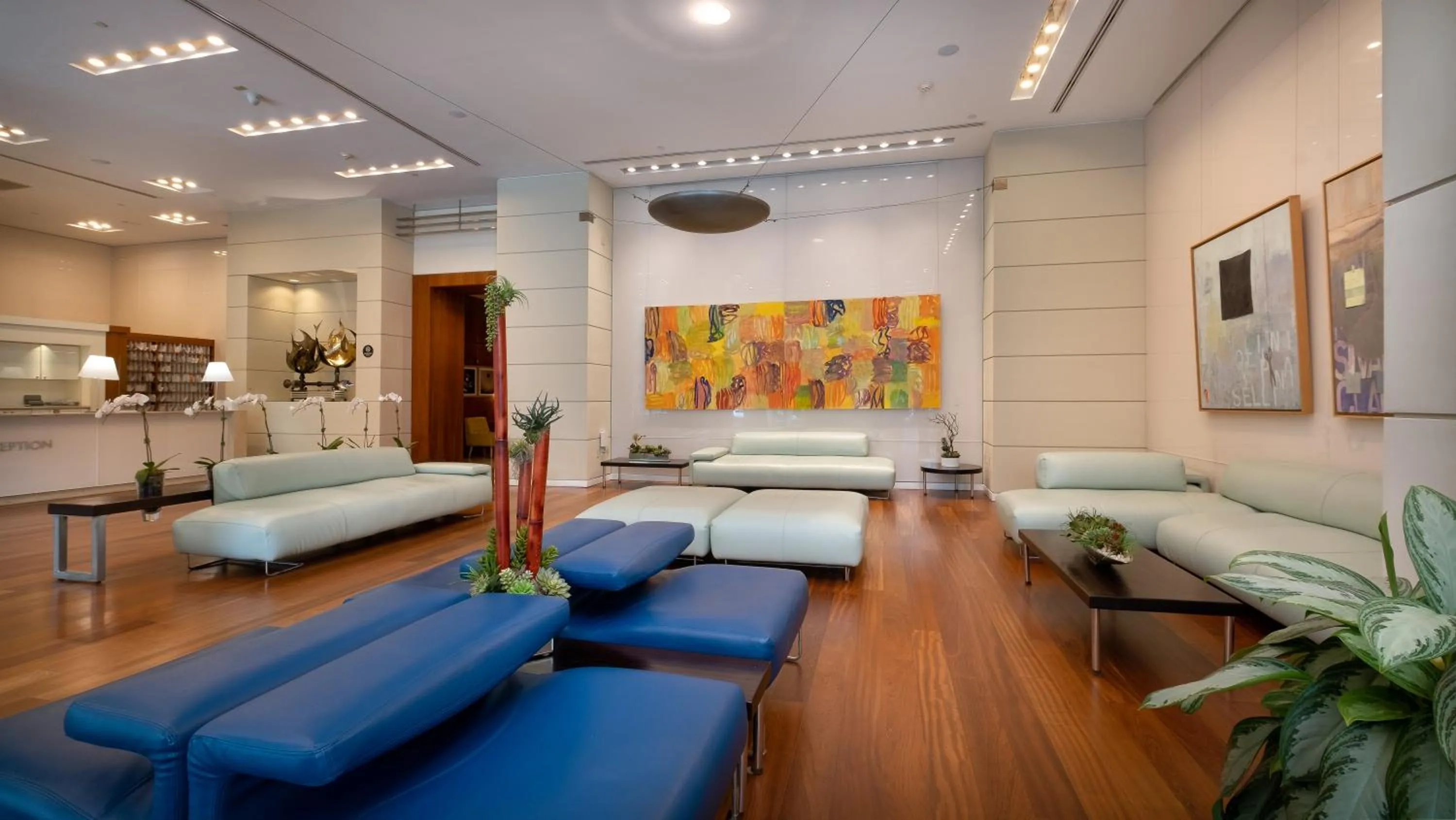 Lobby or reception in Hotel Arya BW Premier Collection