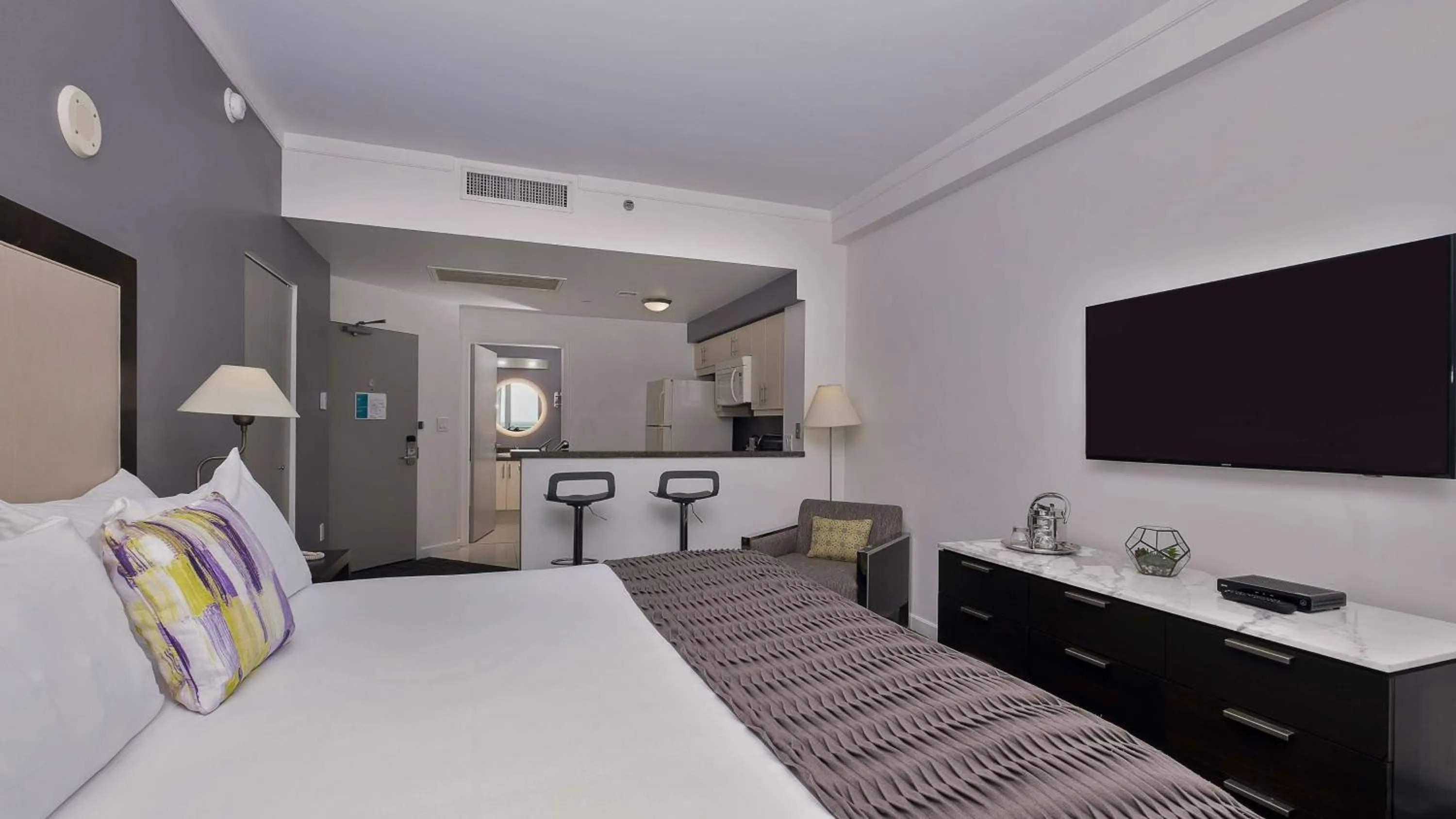Bedroom, Bed in Hotel Arya BW Premier Collection