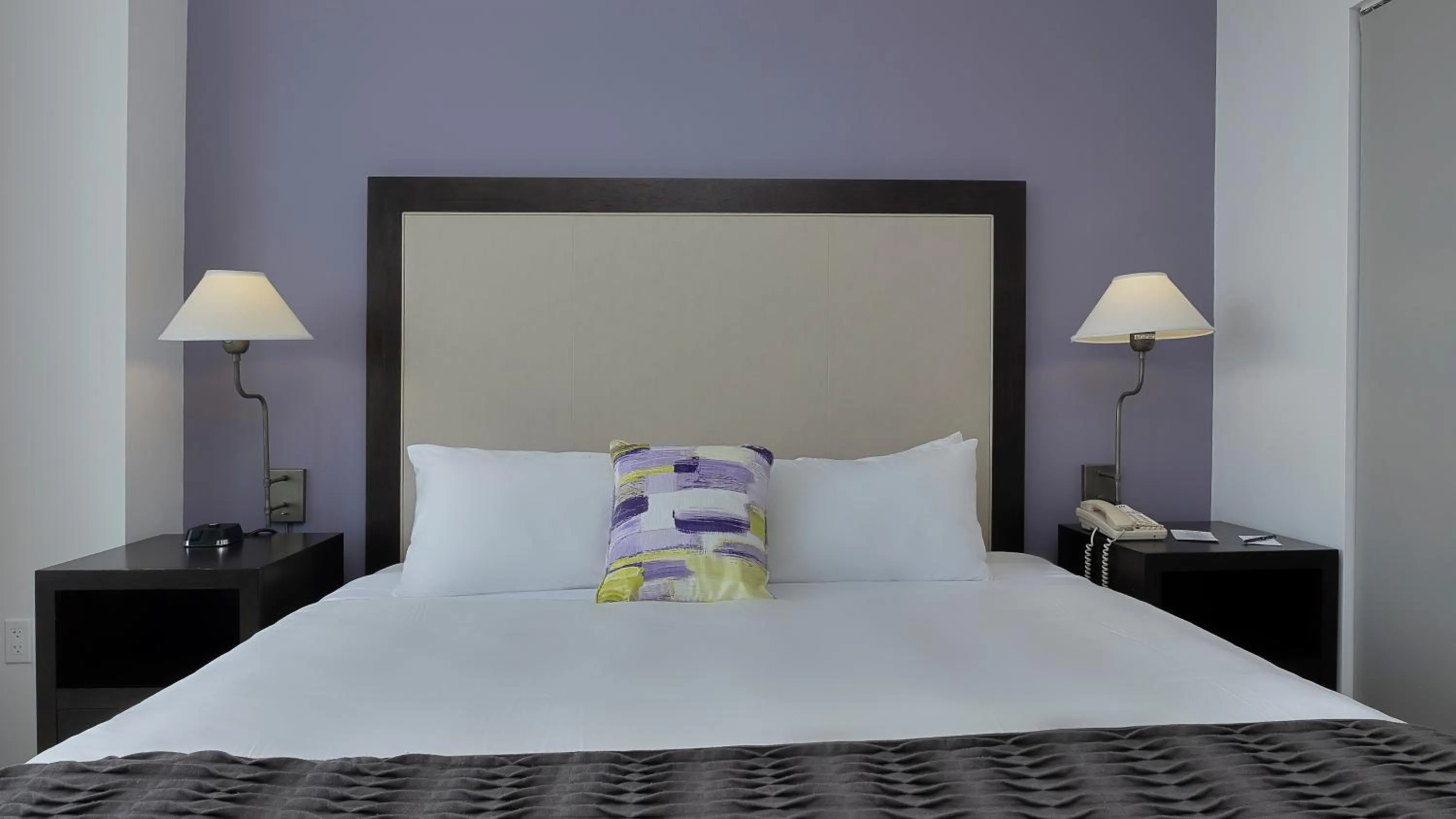 Bed in Hotel Arya BW Premier Collection