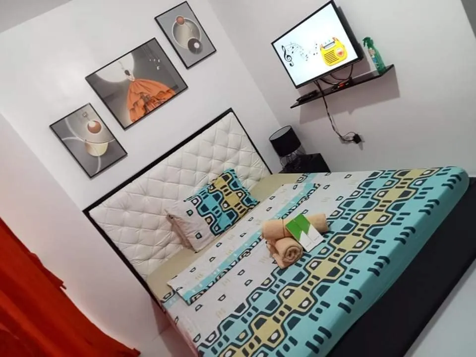 Bed in N&J Lopez Lodging House