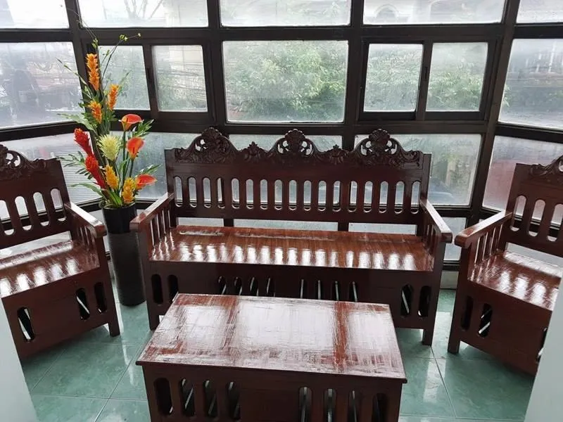 Decorative detail in N&J Lopez Lodging House