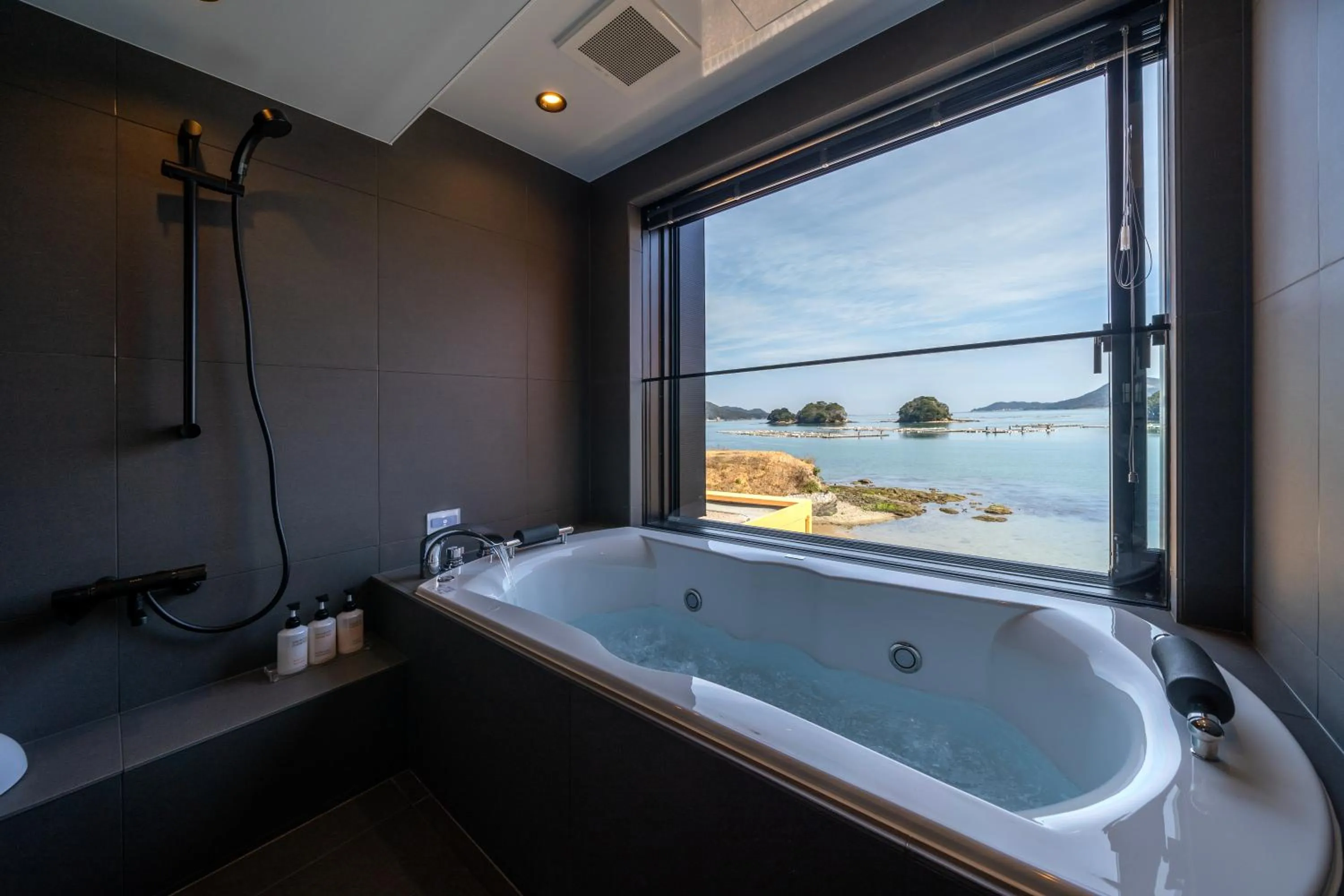 Bathroom in Kochoran