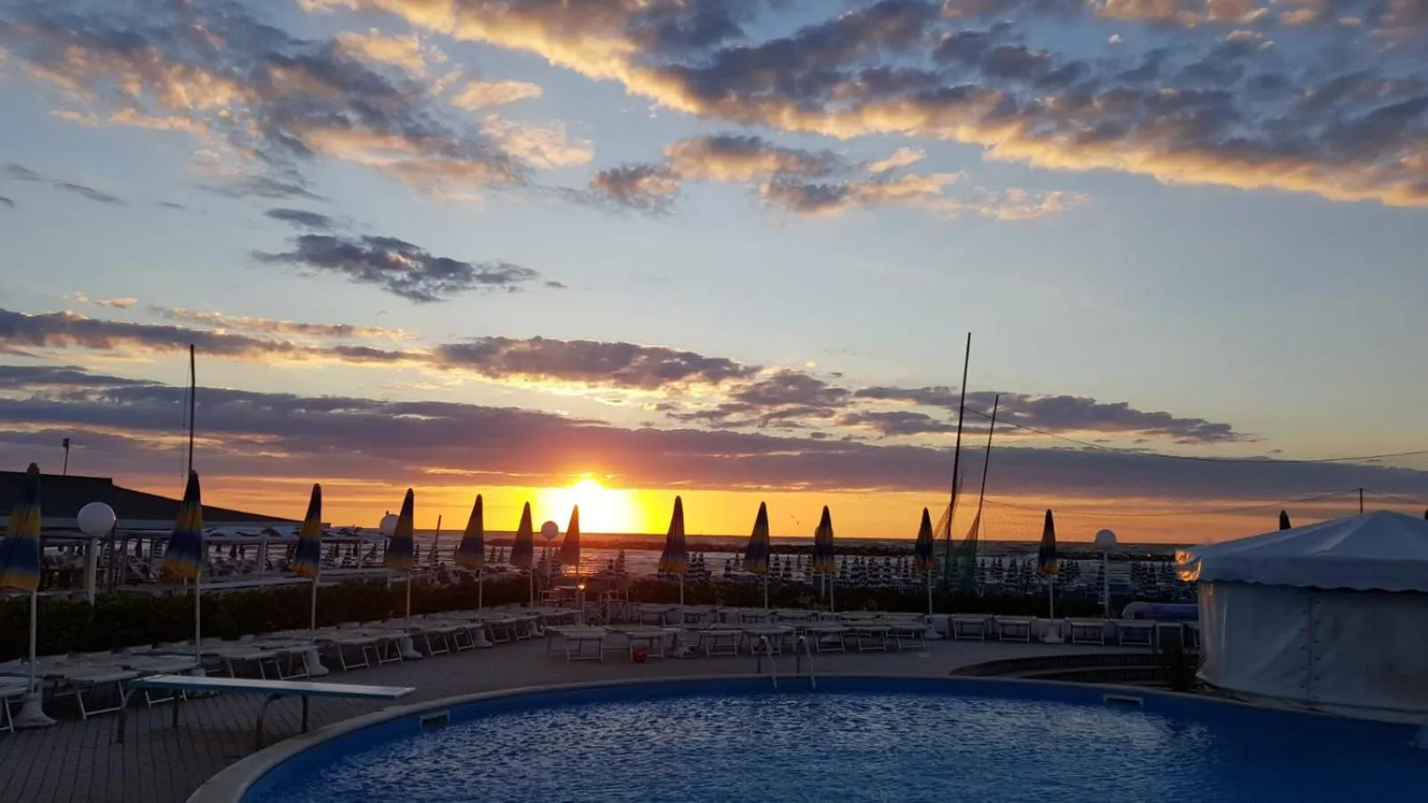 Swimming pool in Hotel Marco