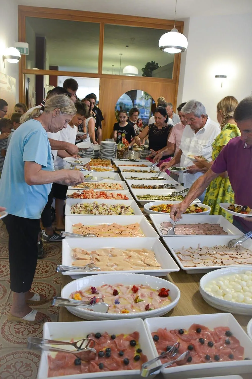 Restaurant/places to eat in Hotel Marco