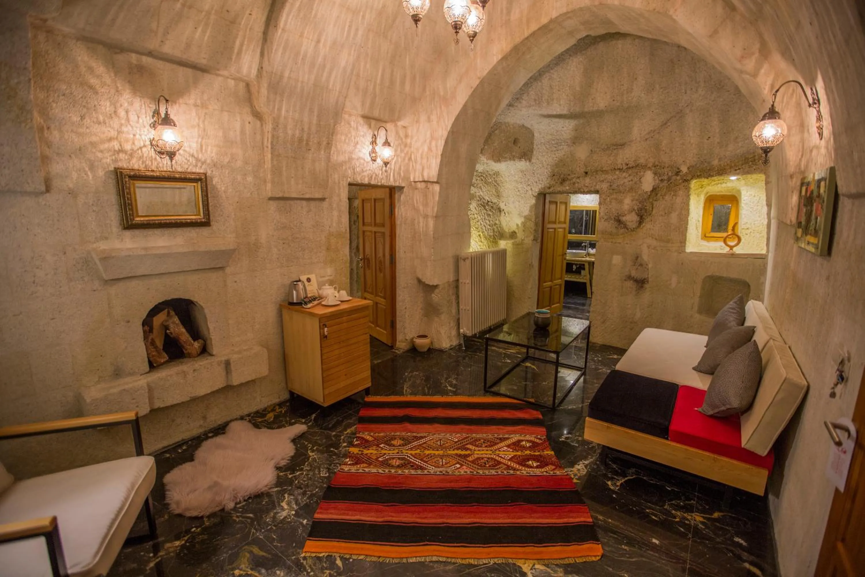 Living room in Agarta Cave Hotel