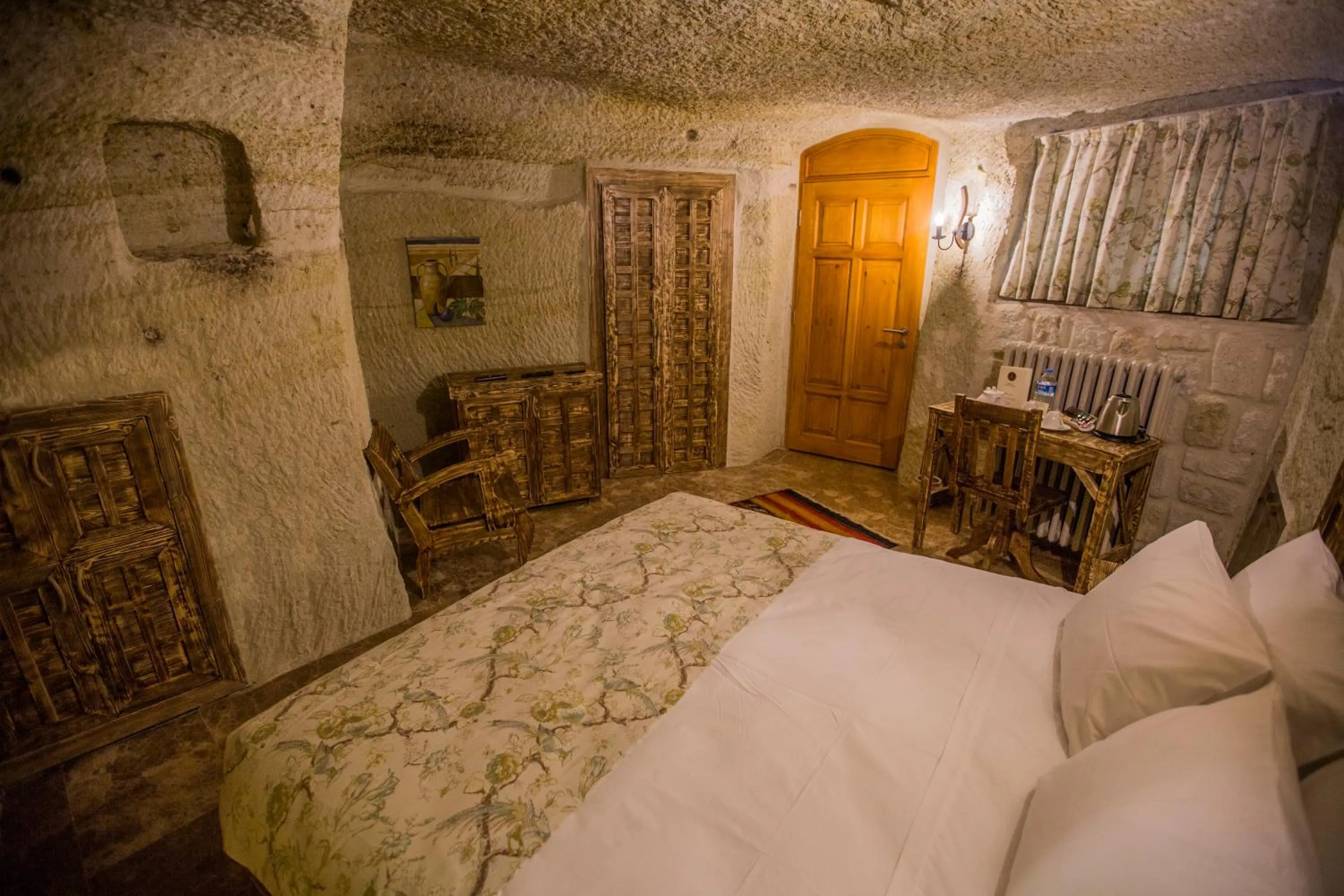 Bedroom, Bed in Agarta Cave Hotel
