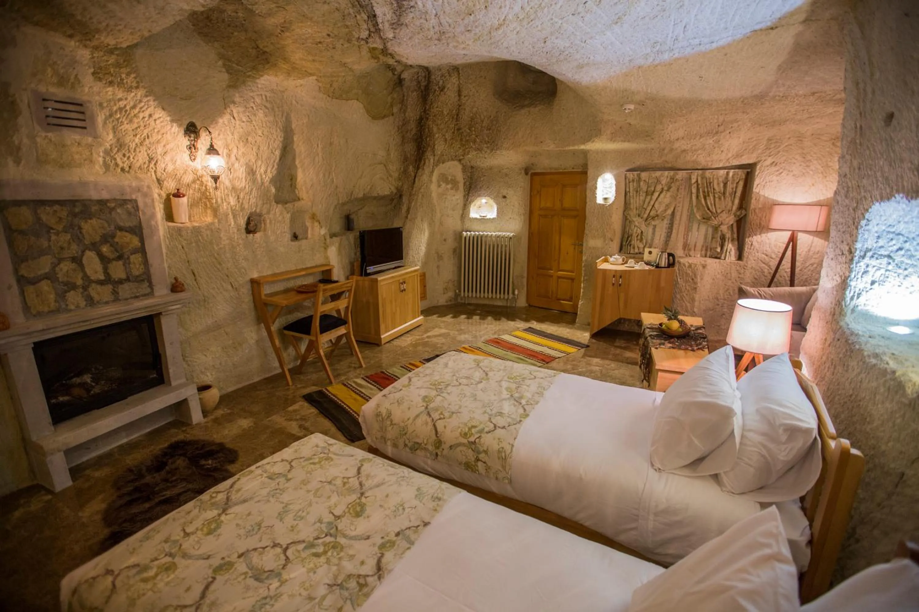 Bedroom, Bed in Agarta Cave Hotel