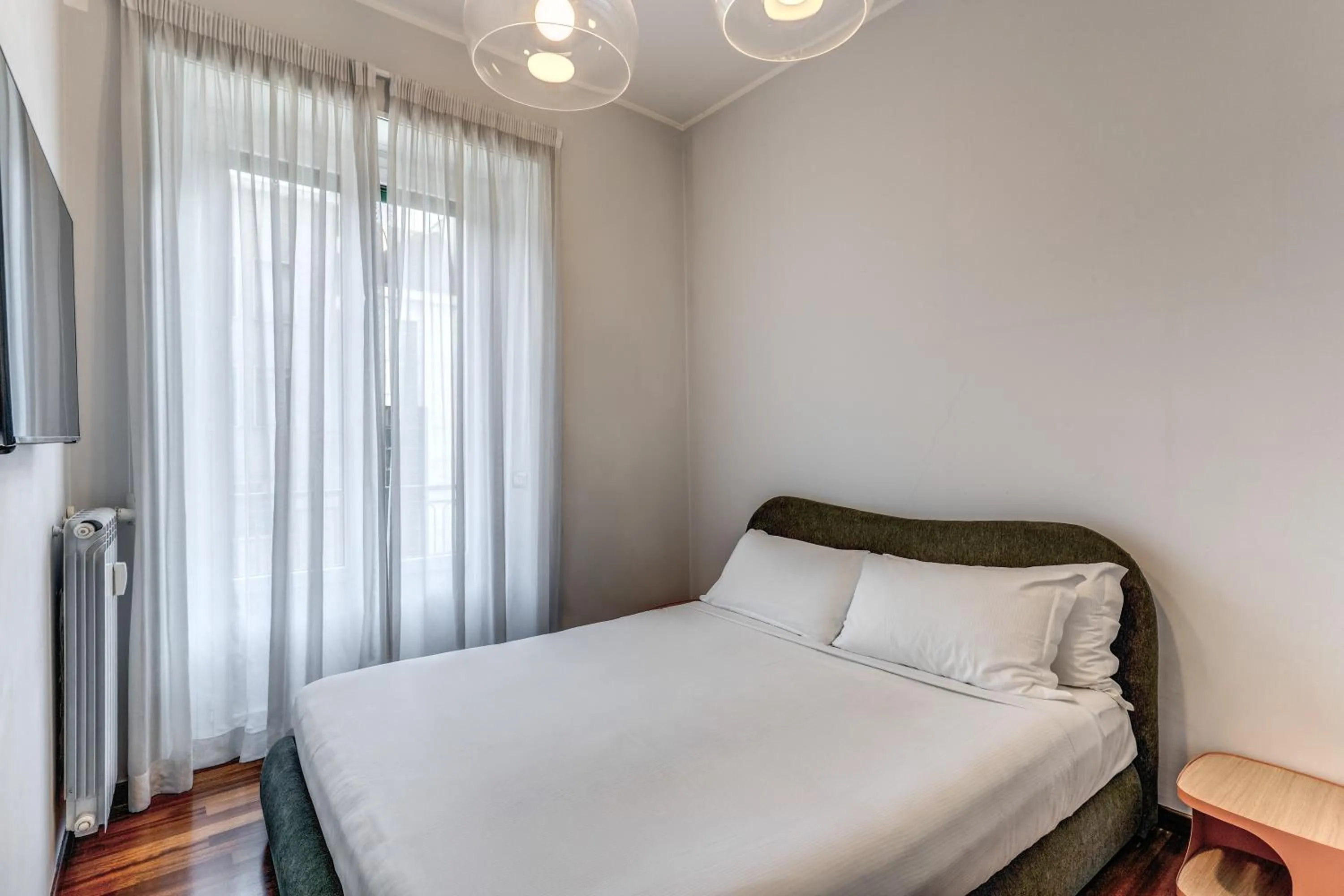 Bed in 43 Station Hotel