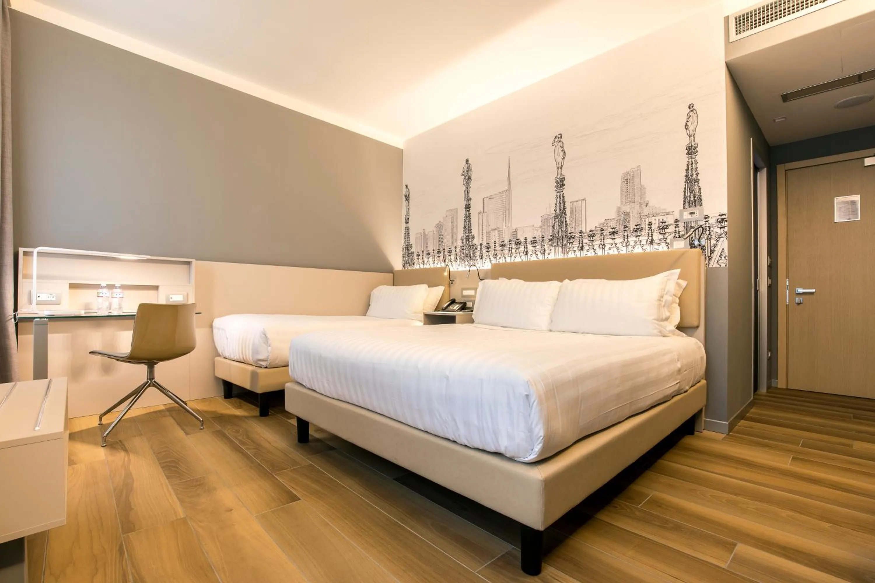 Bed in 43 Station Hotel