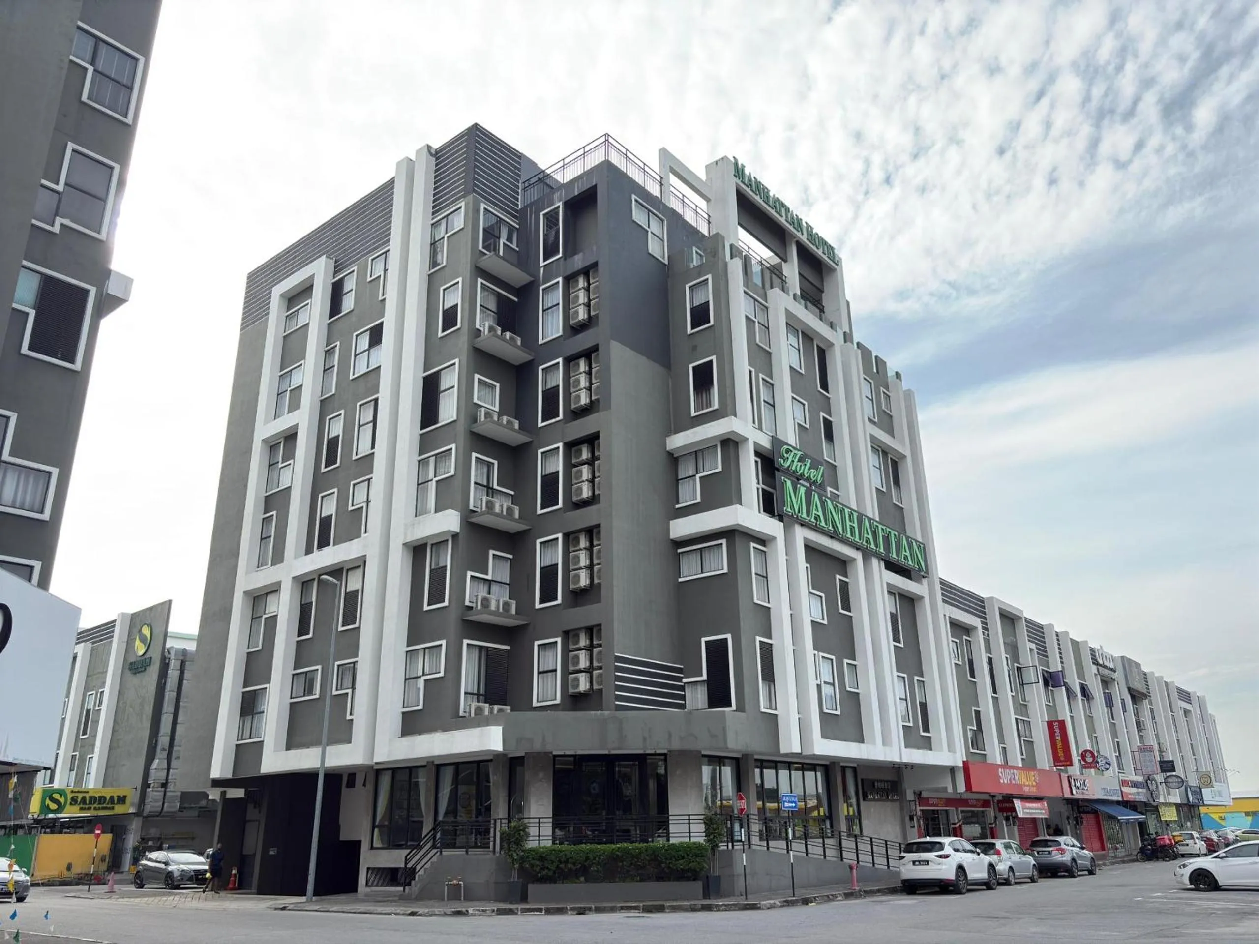 Property building in Manhattan Hotel Ipoh
