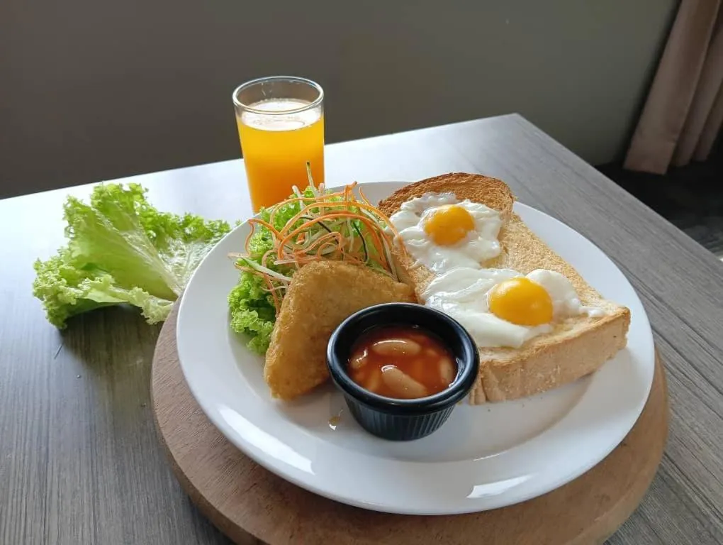 English/Irish breakfast in Manhattan Hotel Ipoh
