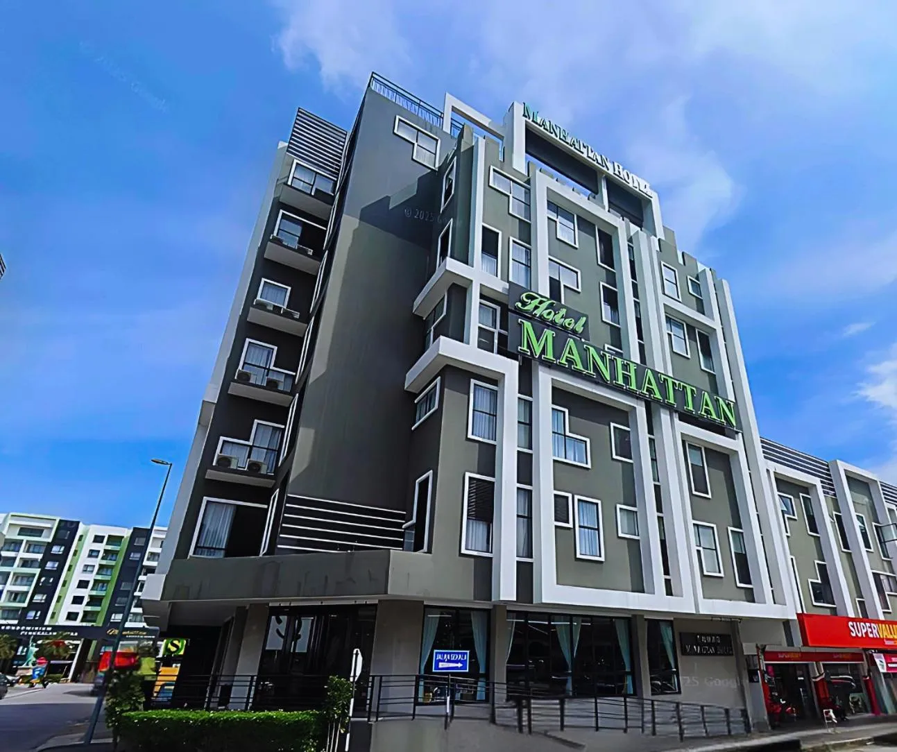 Property building in Manhattan Hotel Ipoh