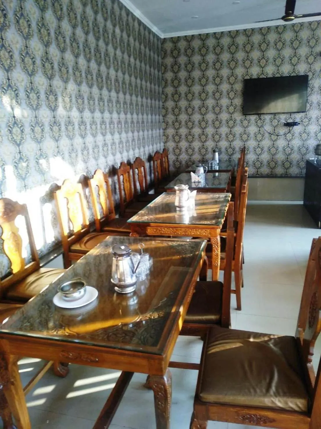 Dining area in Hotel Ash Vale