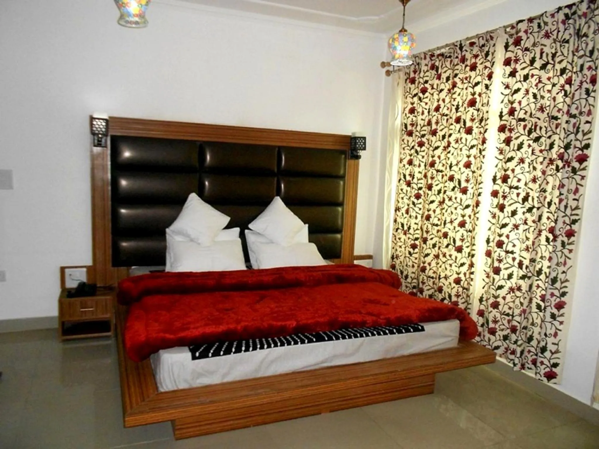 Bedroom, Bed in Hotel Ash Vale