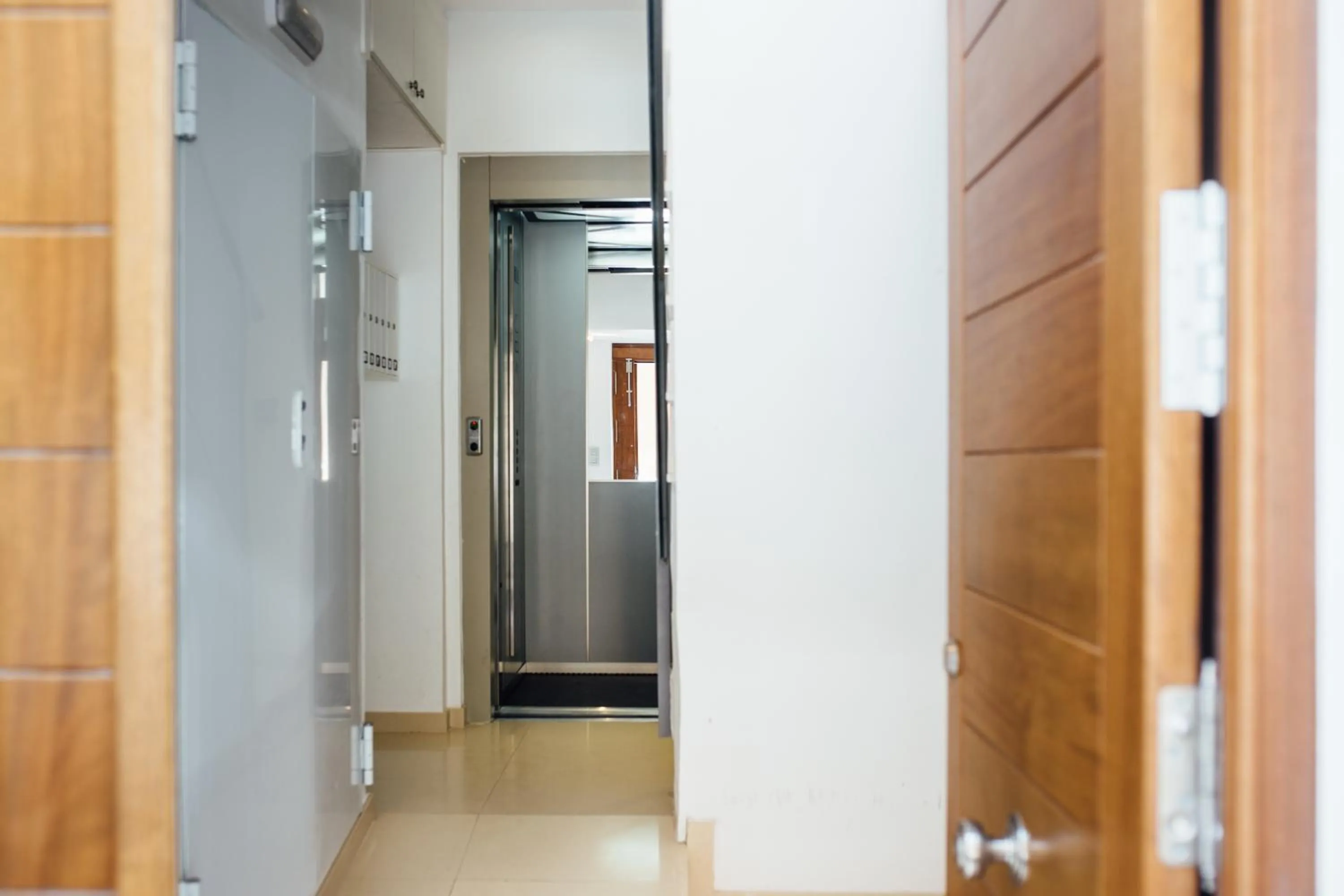 Facade/entrance in Botànic Apartaments