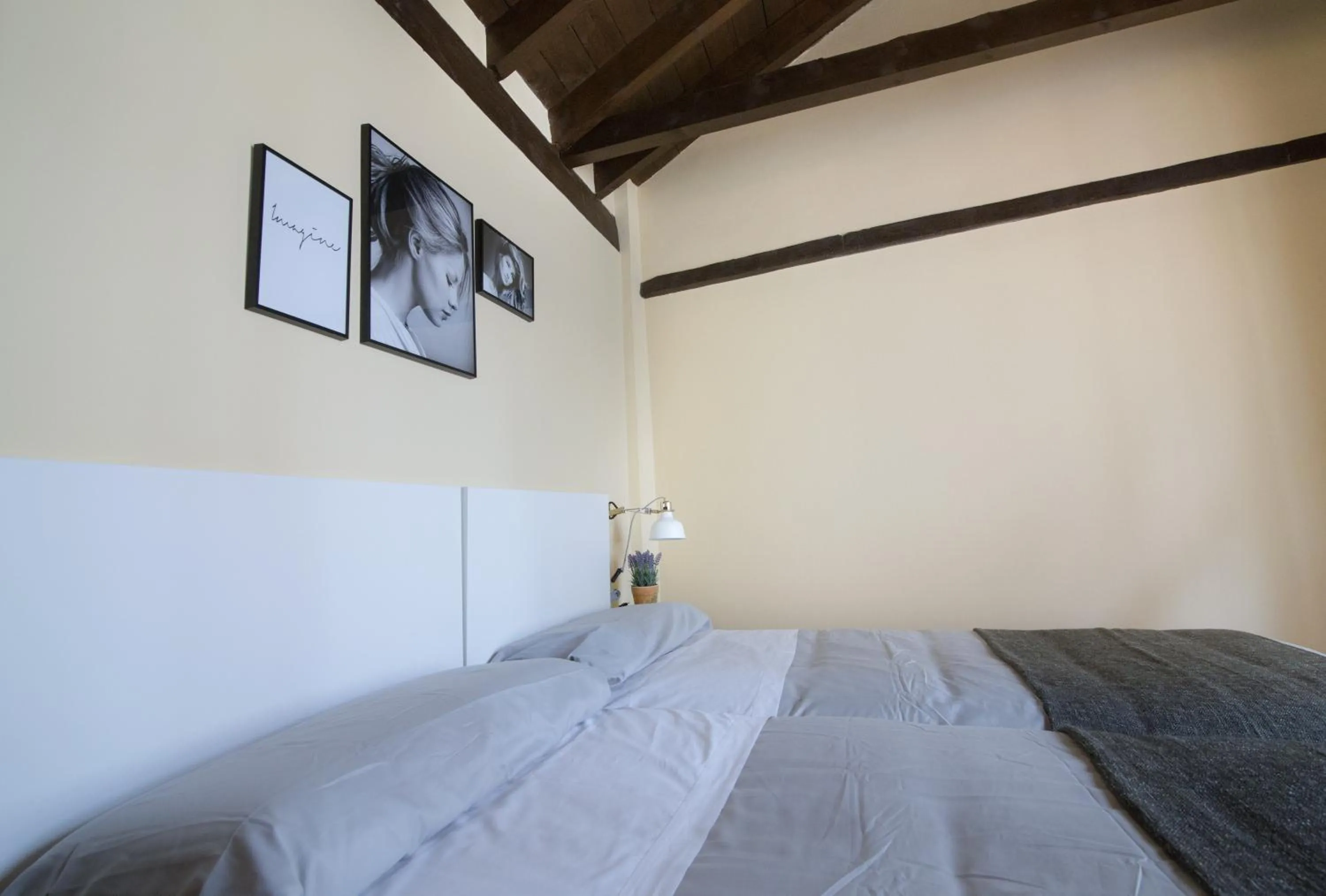 Bed in Apartamentos Nahira Suites 3000