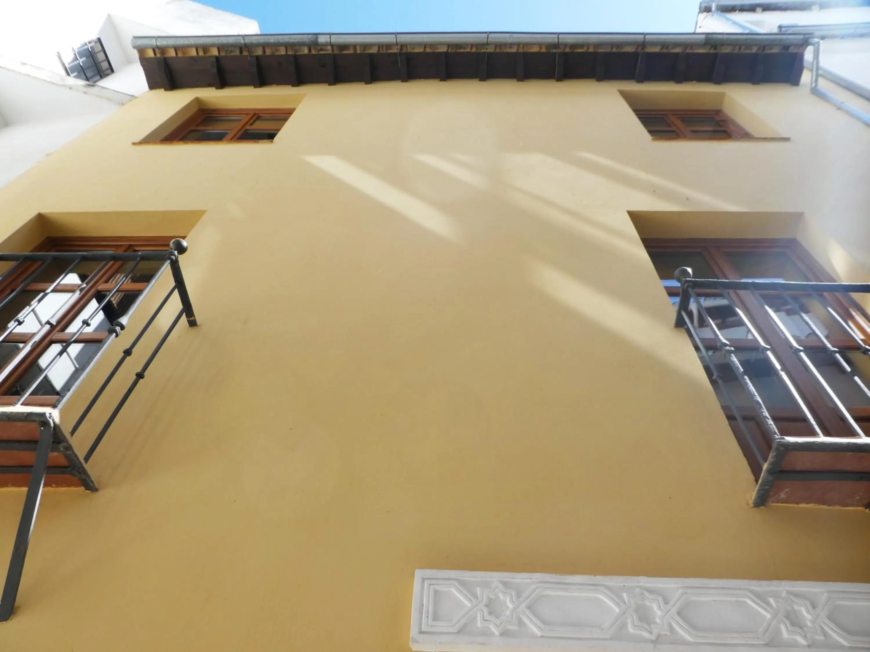 Facade/entrance in Apartamentos Nahira Suites 3000