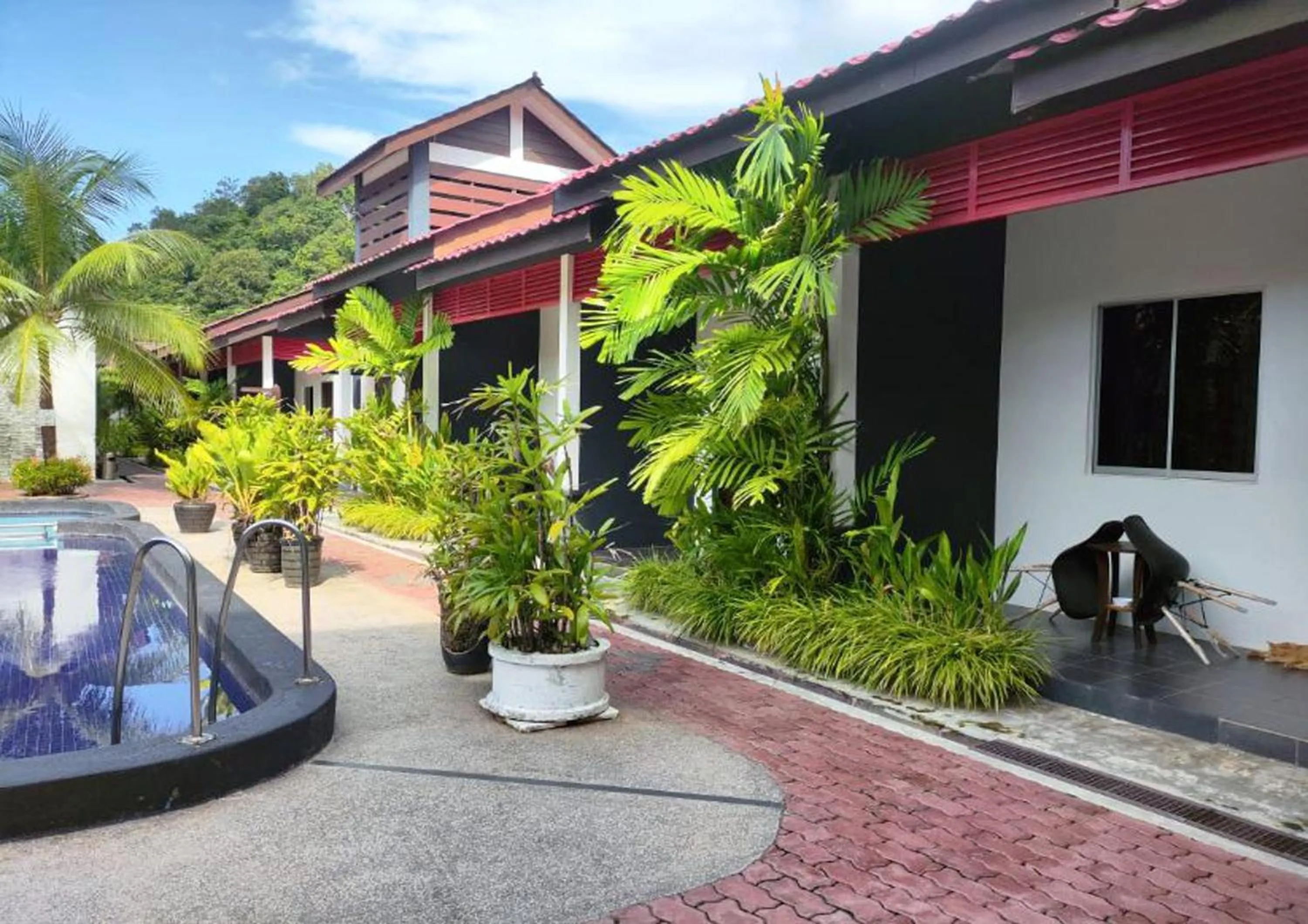 Property building in Anjung Villa