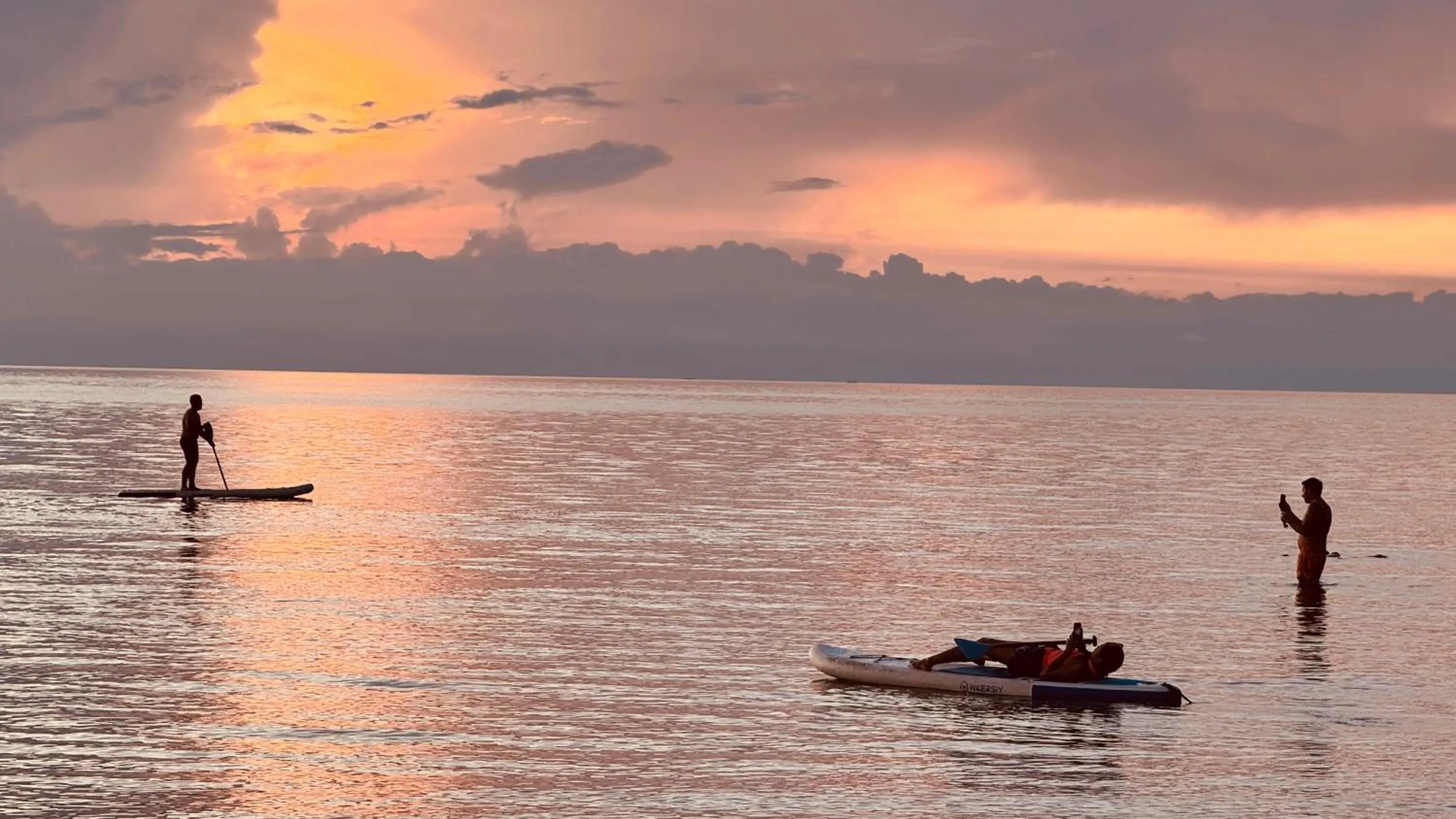 People in Footprints Beach Resort