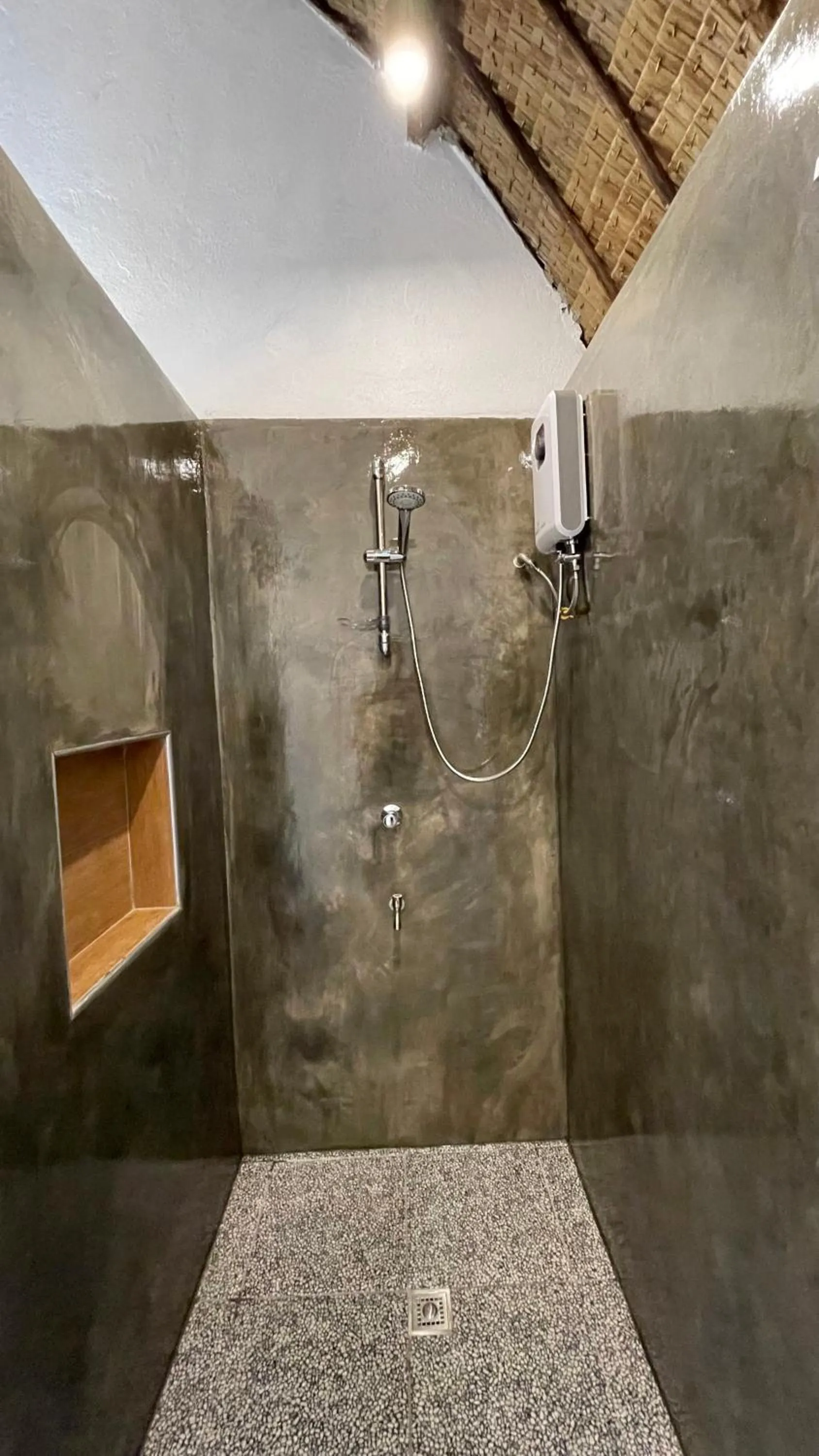 Shower in Footprints Beach Resort