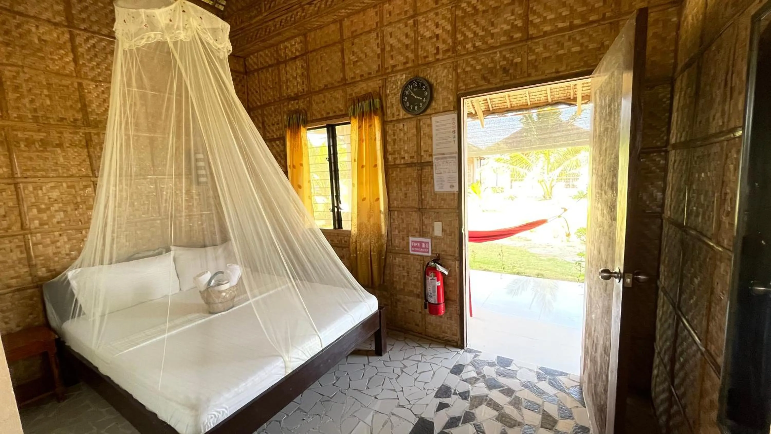 Bed in Footprints Beach Resort