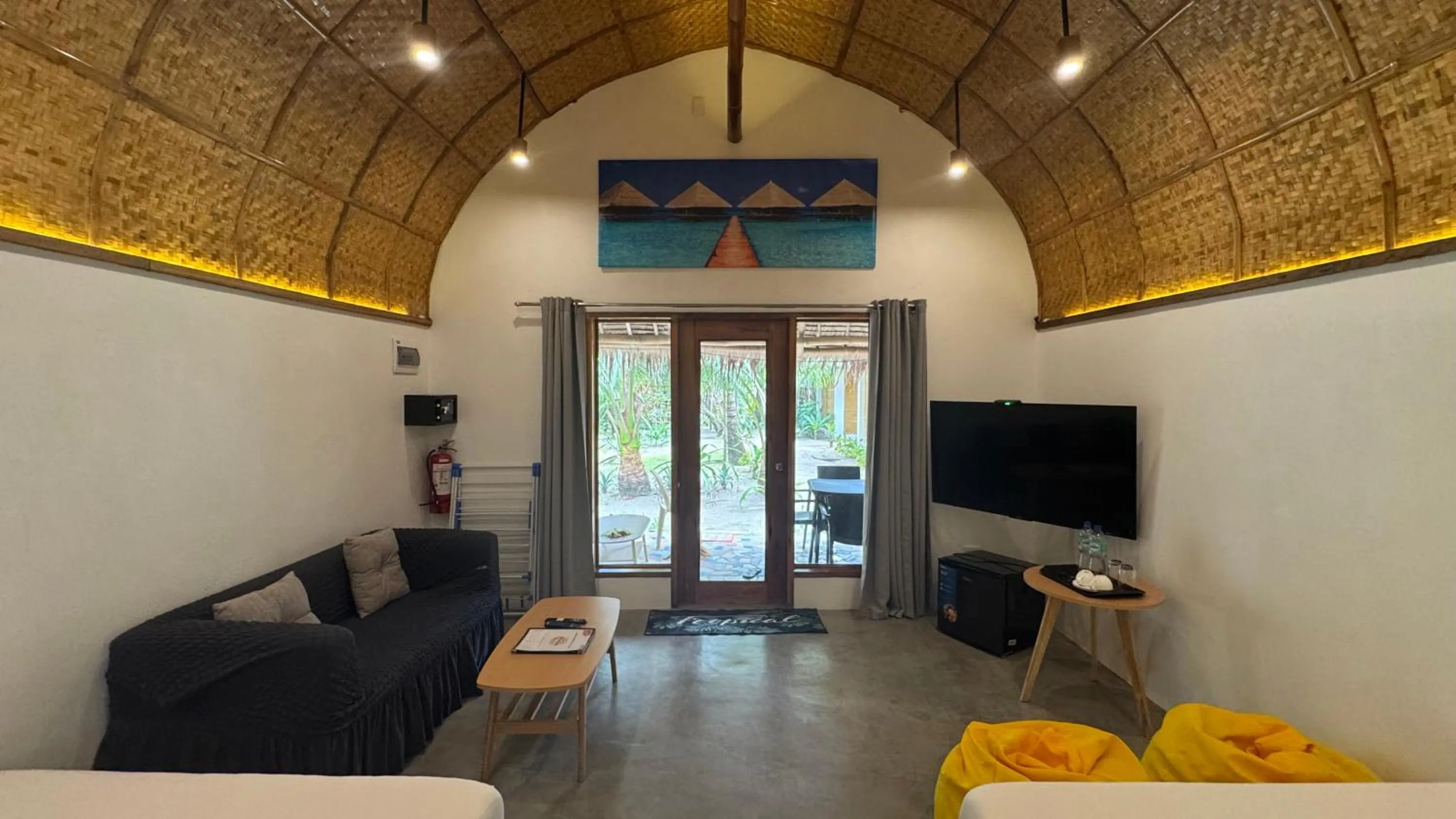 Living room in Footprints Beach Resort