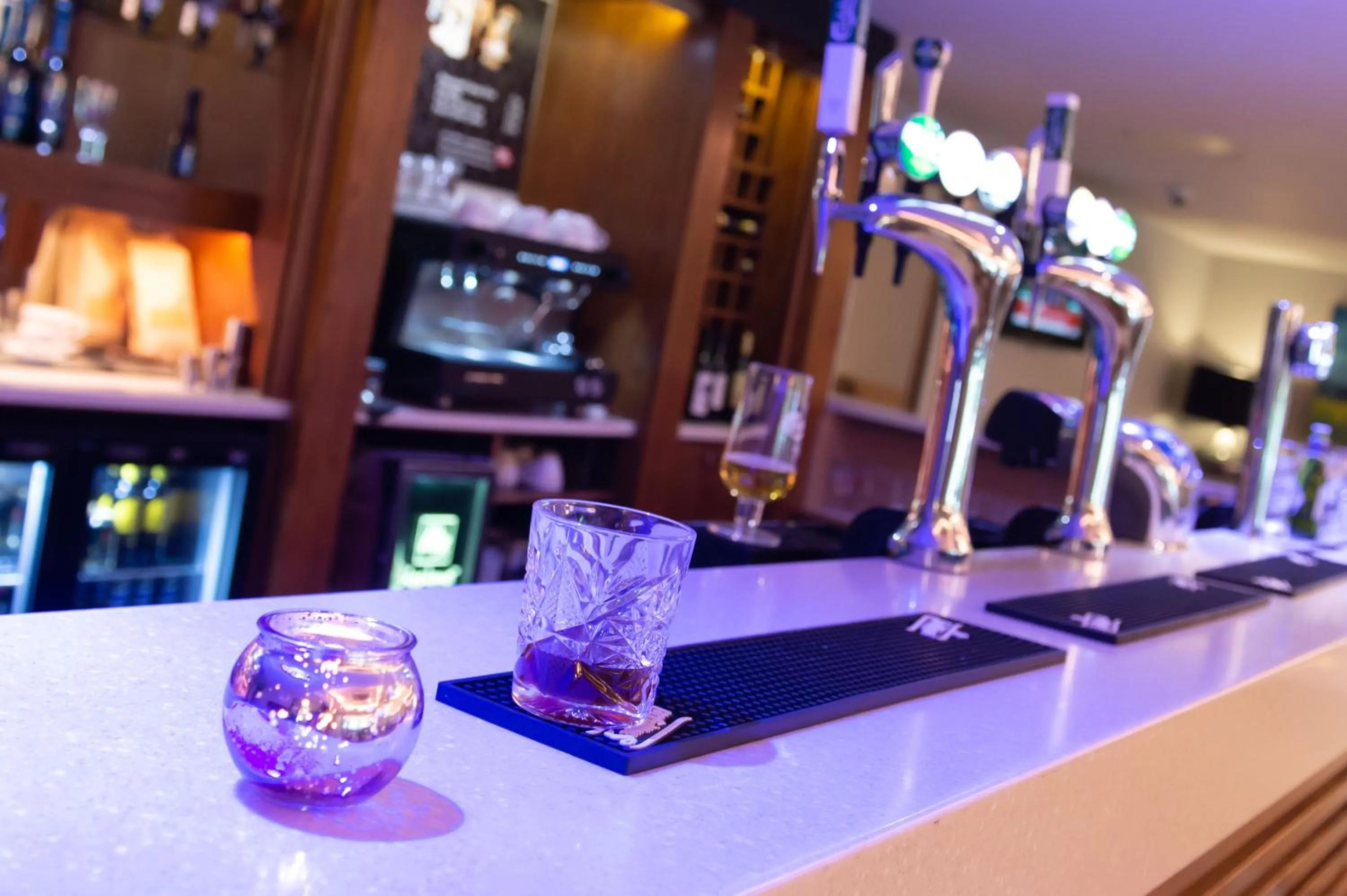 Lounge or bar in Best Western Appleby Park Hotel