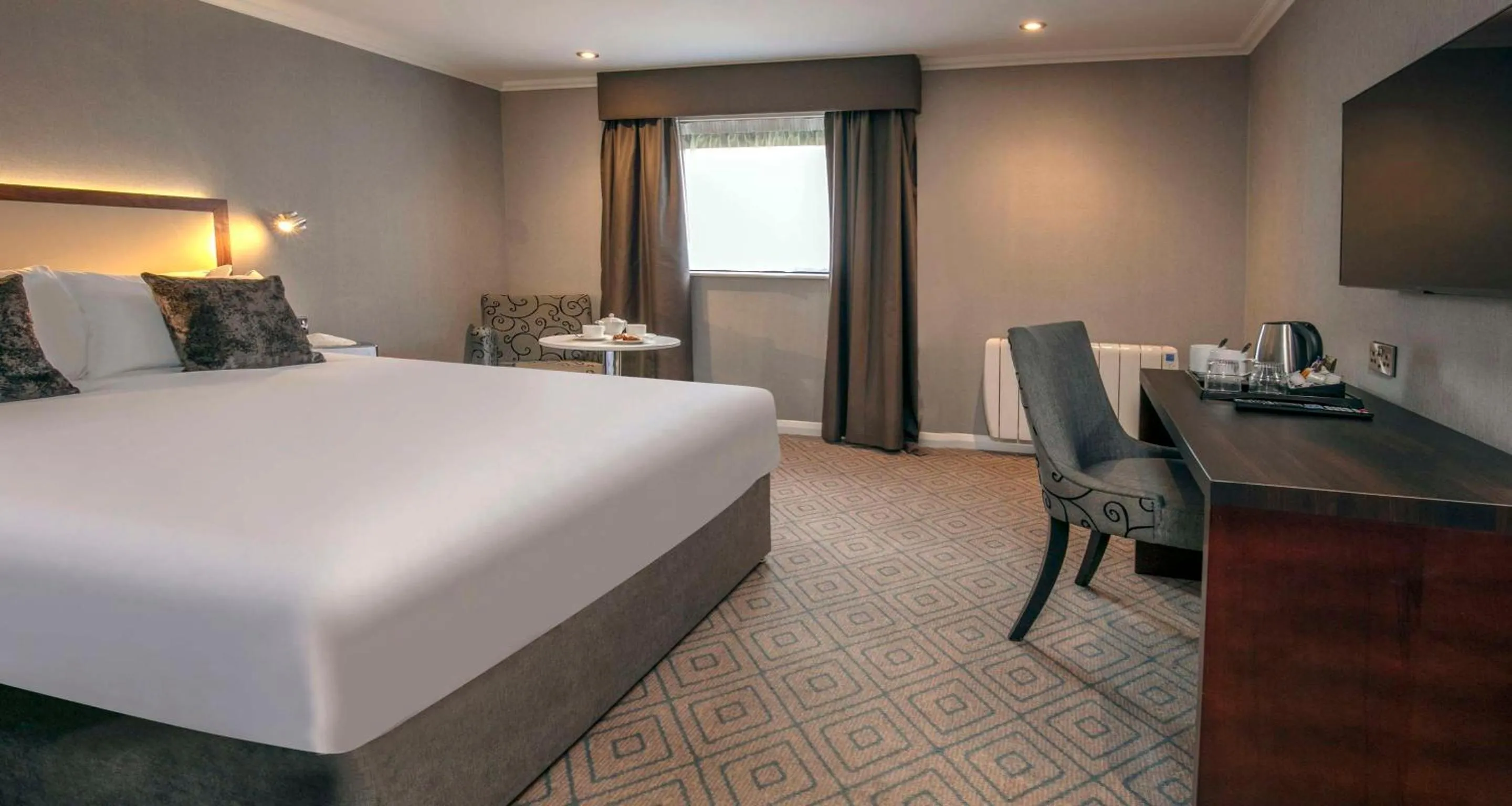 Bedroom, Bed in Best Western Appleby Park Hotel