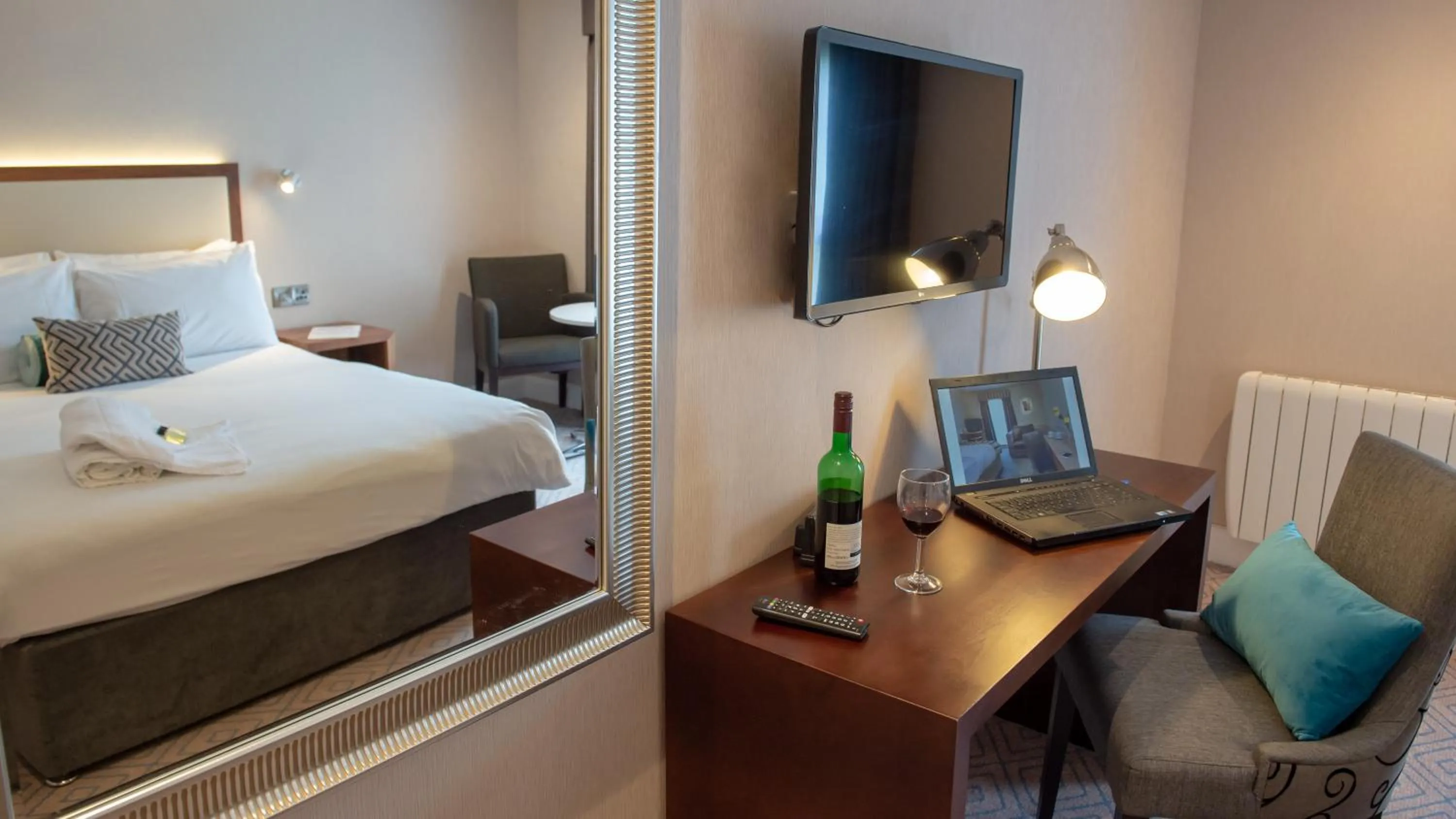 TV and multimedia, Bed in Best Western Appleby Park Hotel