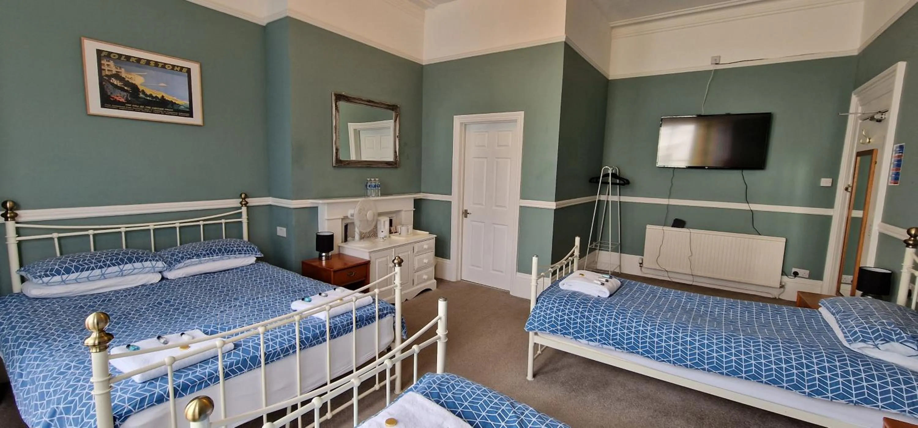 TV and multimedia, Bed in Westward Ho Hotel