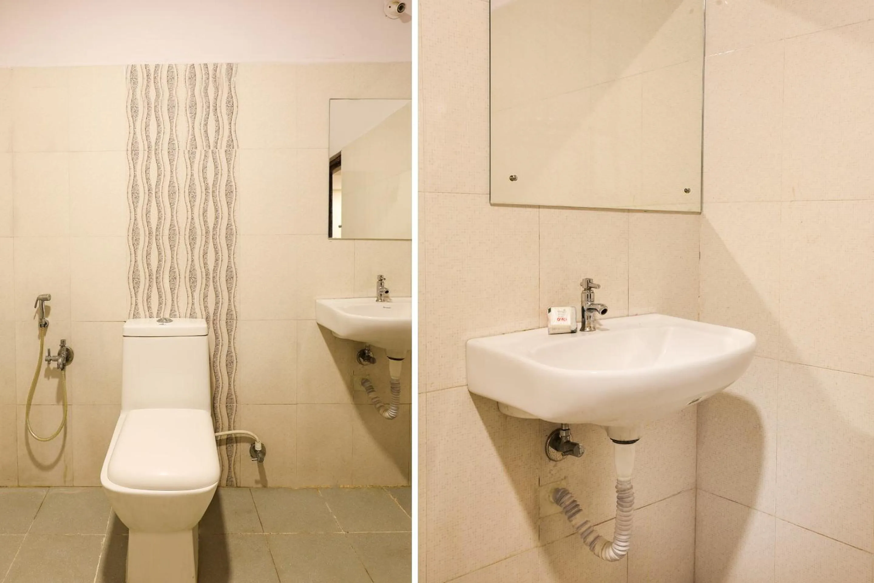 Bathroom in Hotel O Deccan Lodging And Boarding