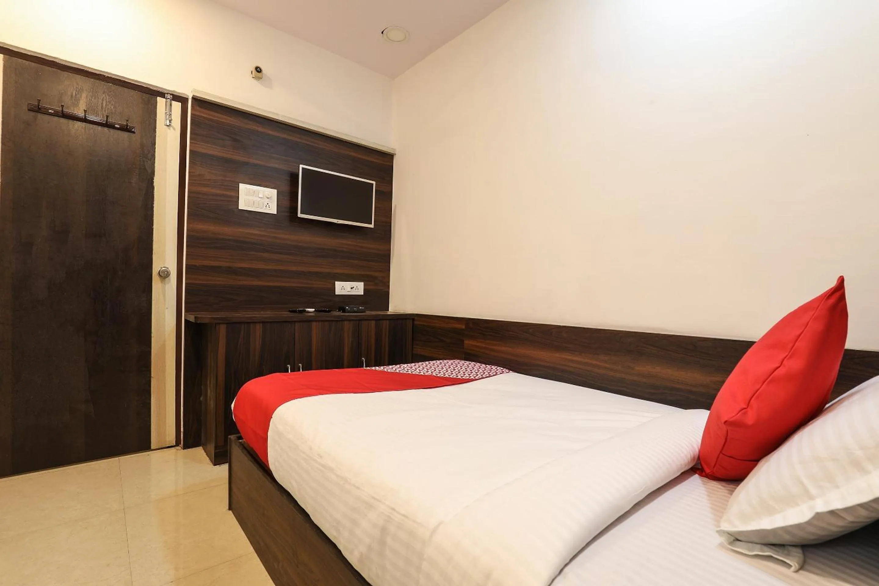 Bedroom, Bed in Hotel O Deccan Lodging And Boarding