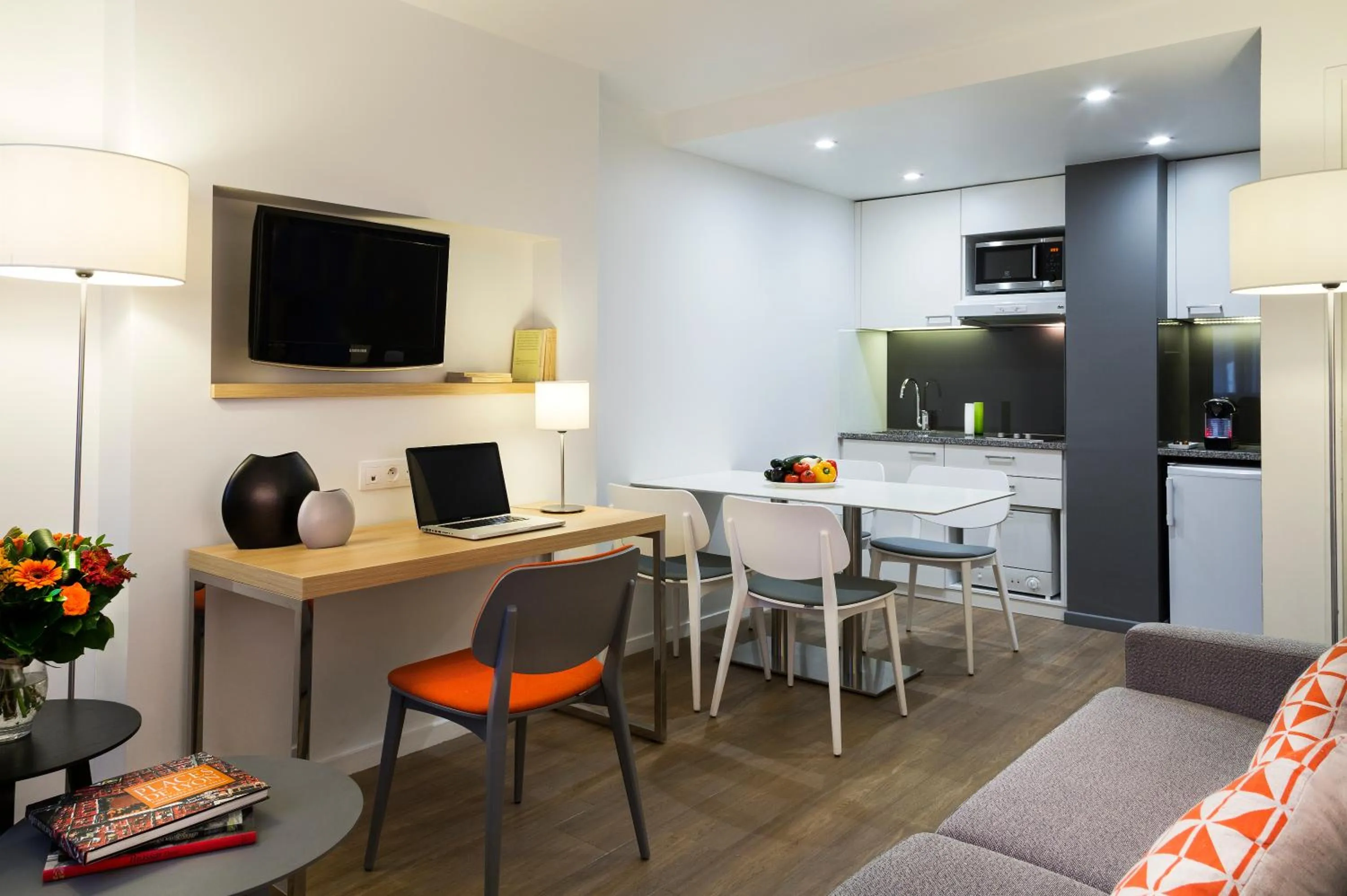 Living room in Citadines Presqu'île Lyon