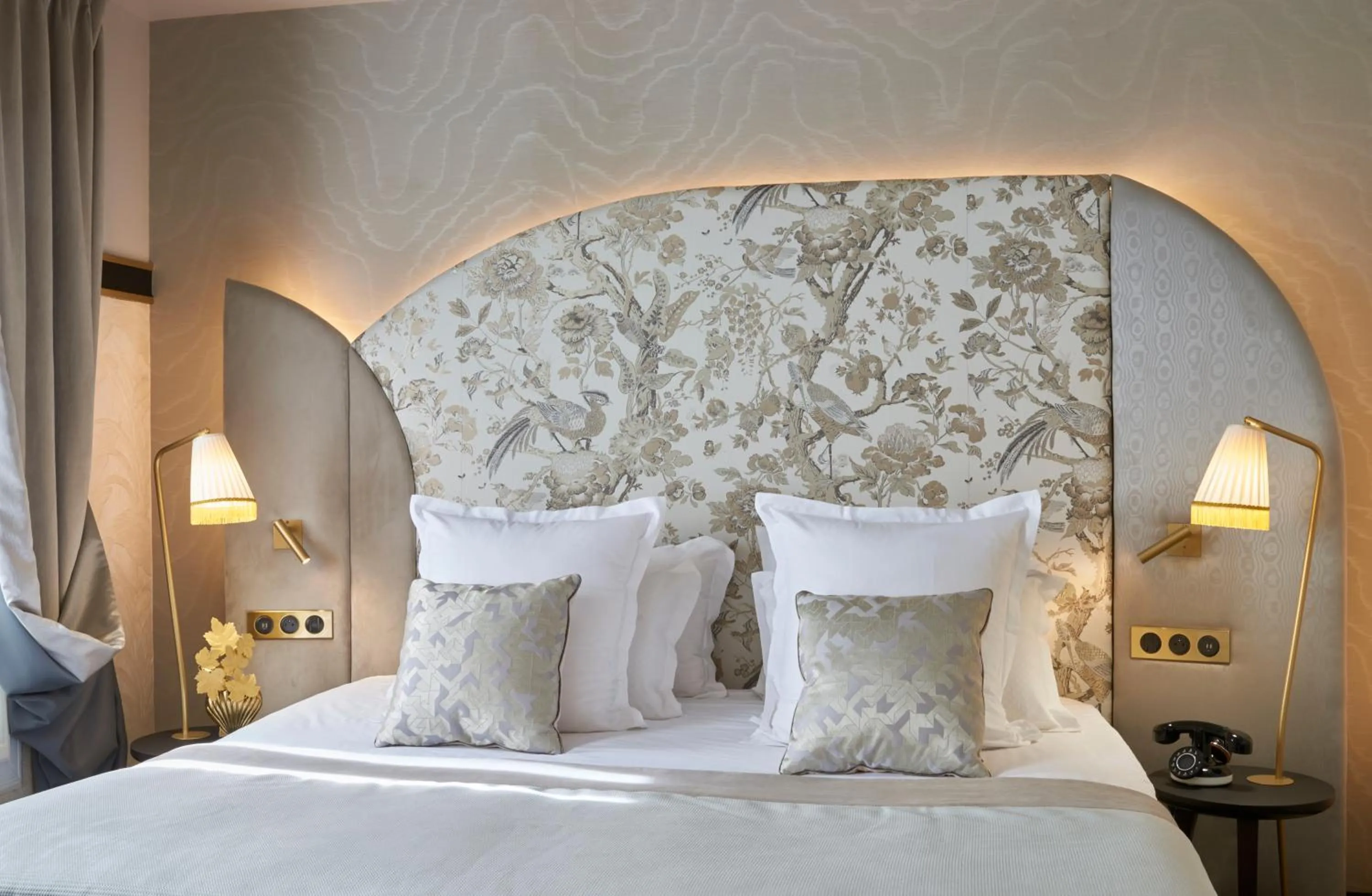 Bed in Maison Nabis by HappyCulture