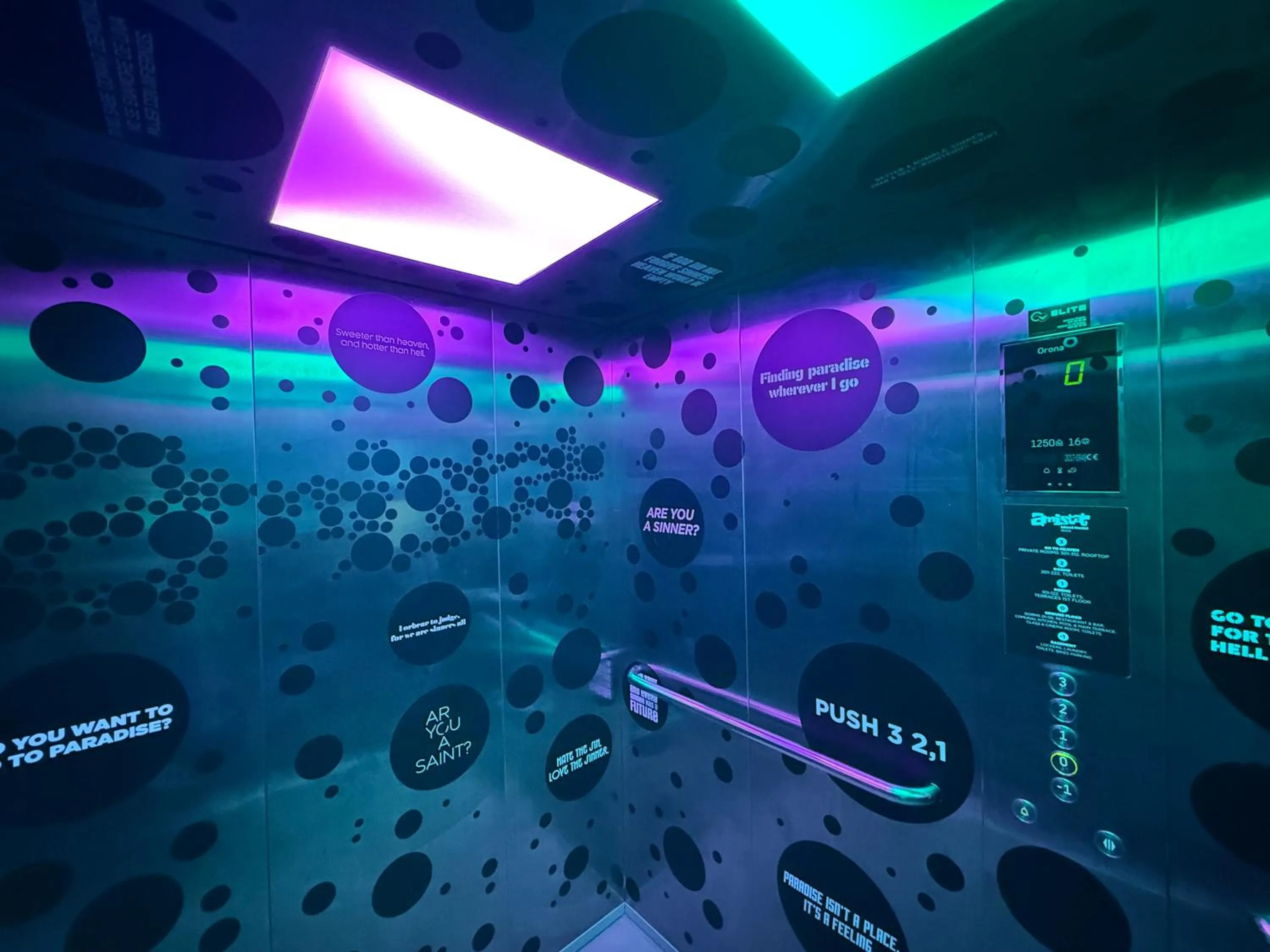 Property building in AMISTAT Island Hostel Ibiza - ALBERGUE JUVENIL