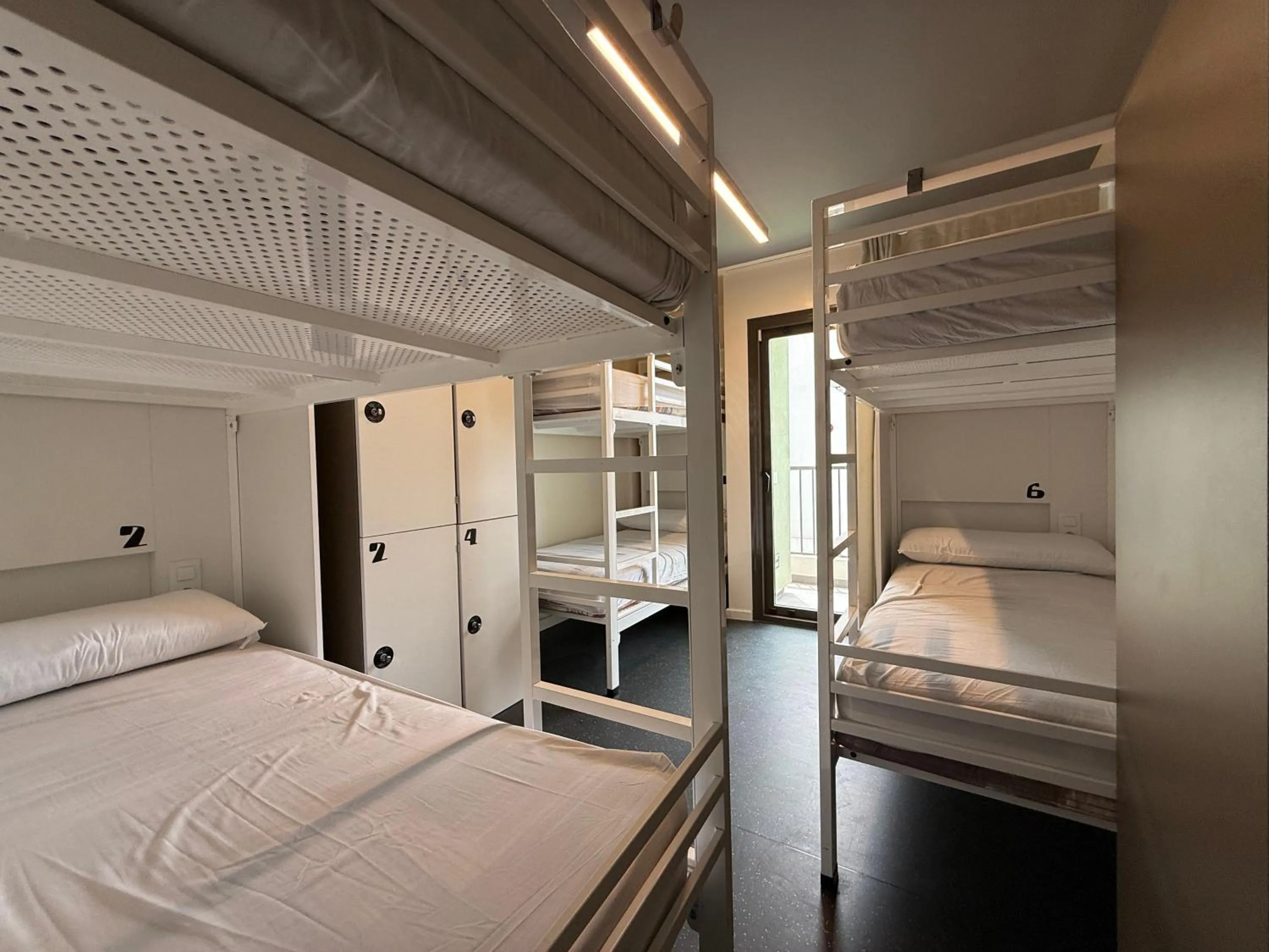 Bed in AMISTAT Island Hostel Ibiza - ALBERGUE JUVENIL