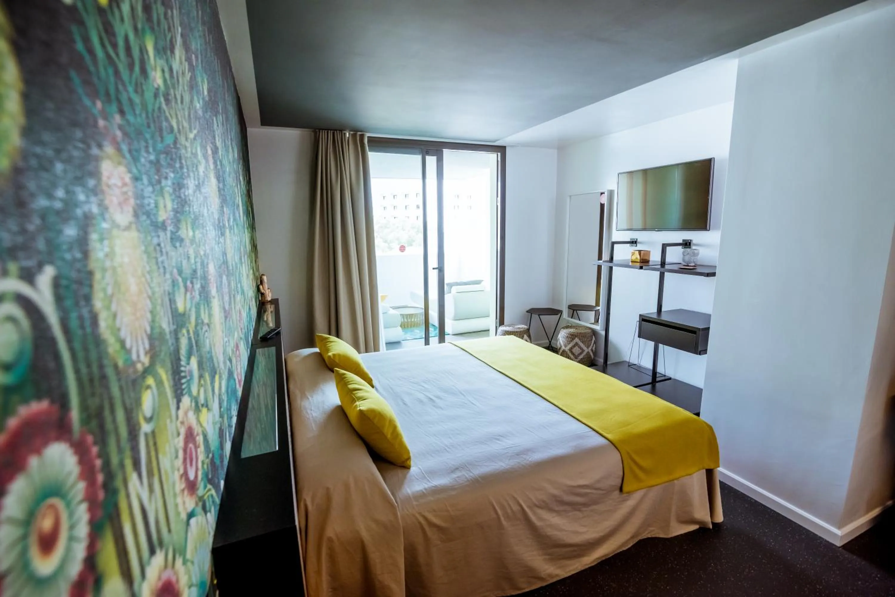 Bedroom, Bed in AMISTAT Island Hostel Ibiza - ALBERGUE JUVENIL