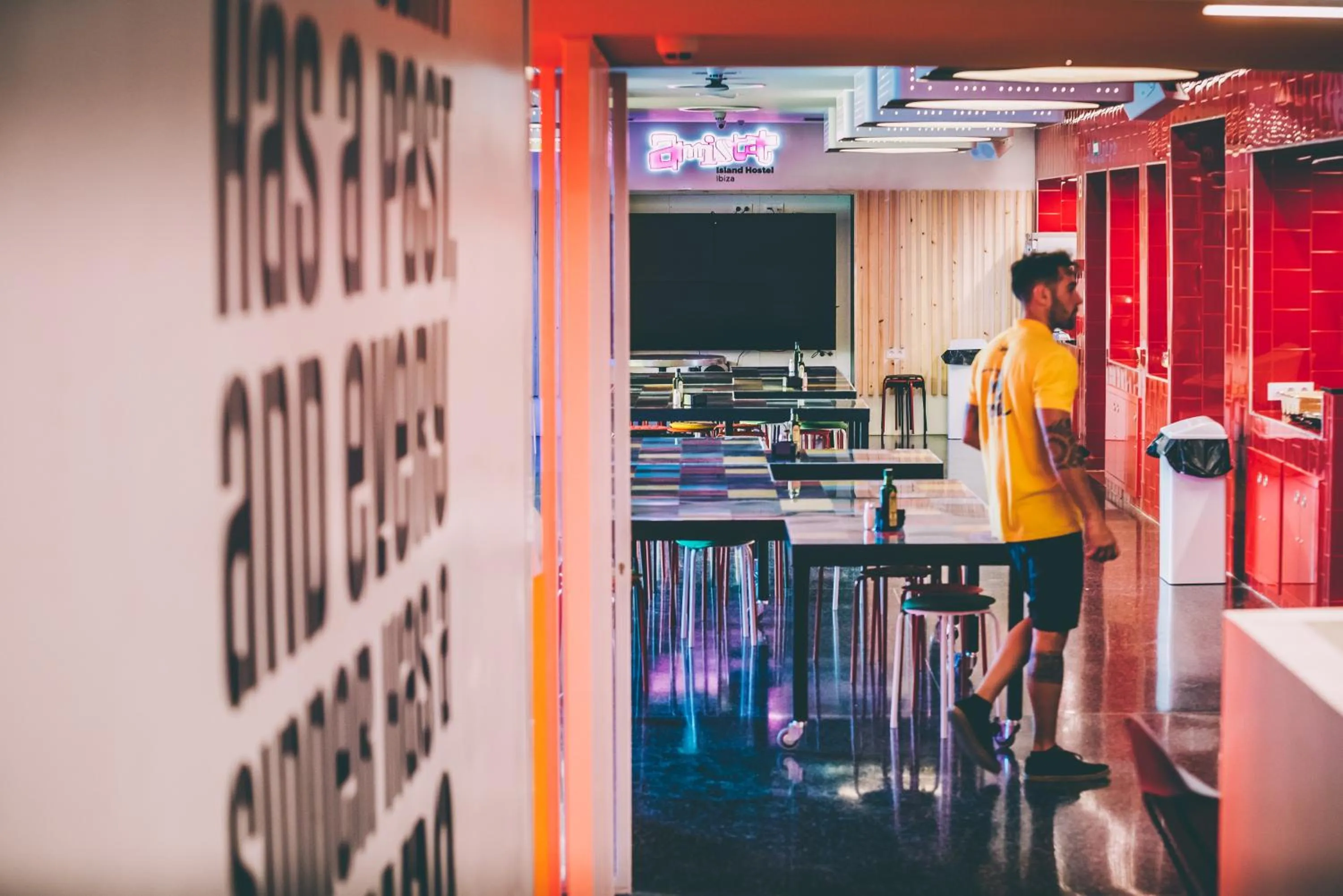 Area and facilities in AMISTAT Island Hostel Ibiza - ALBERGUE JUVENIL